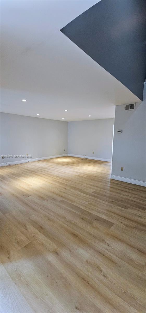 Valencia - Residential Lease