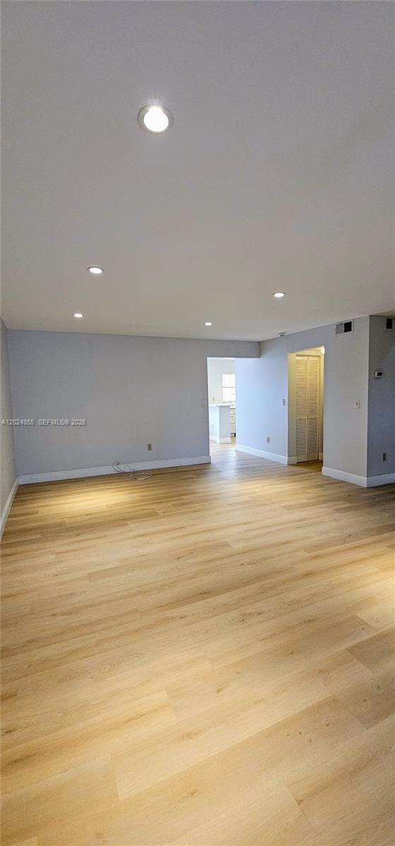 Valencia - Residential Lease