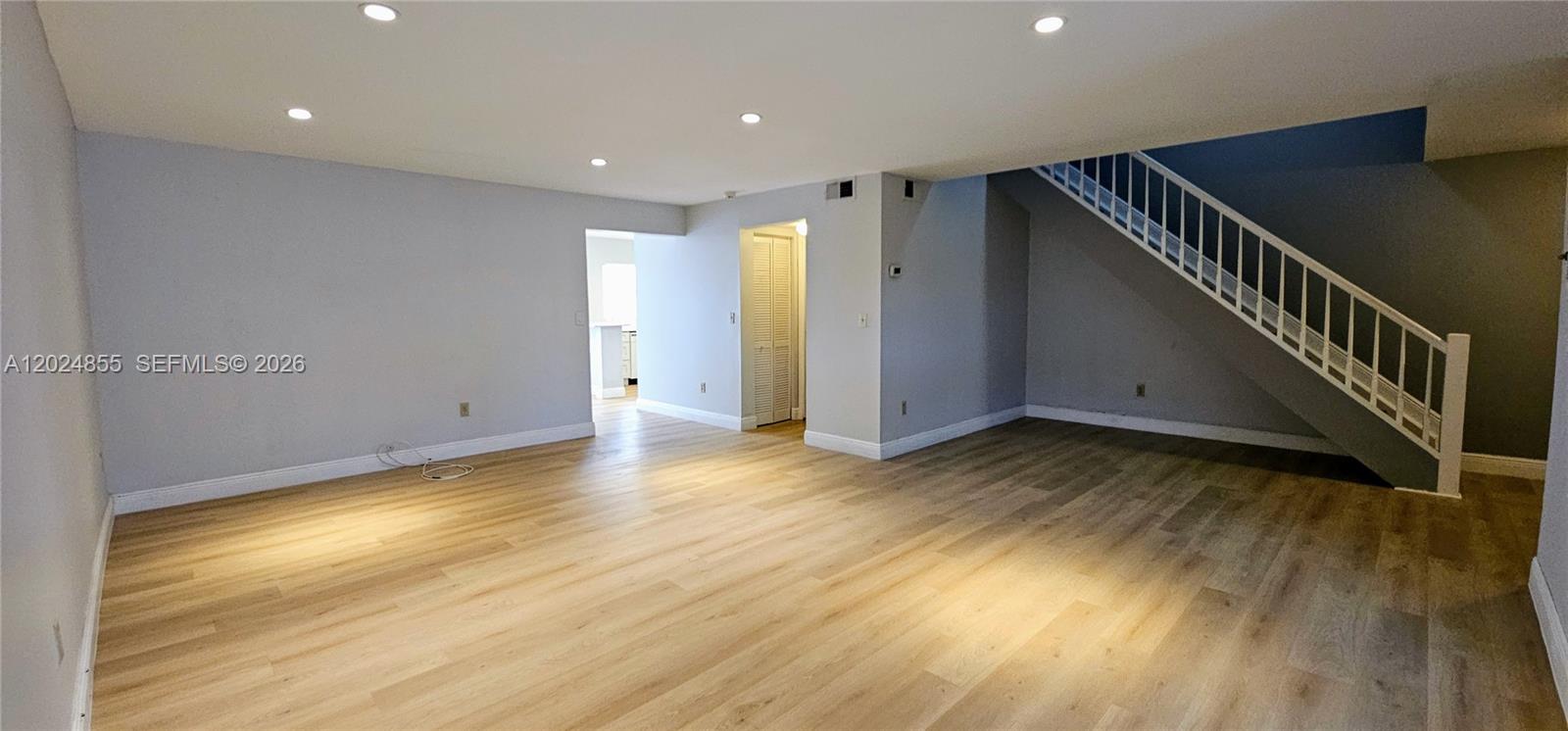 Valencia - Residential Lease