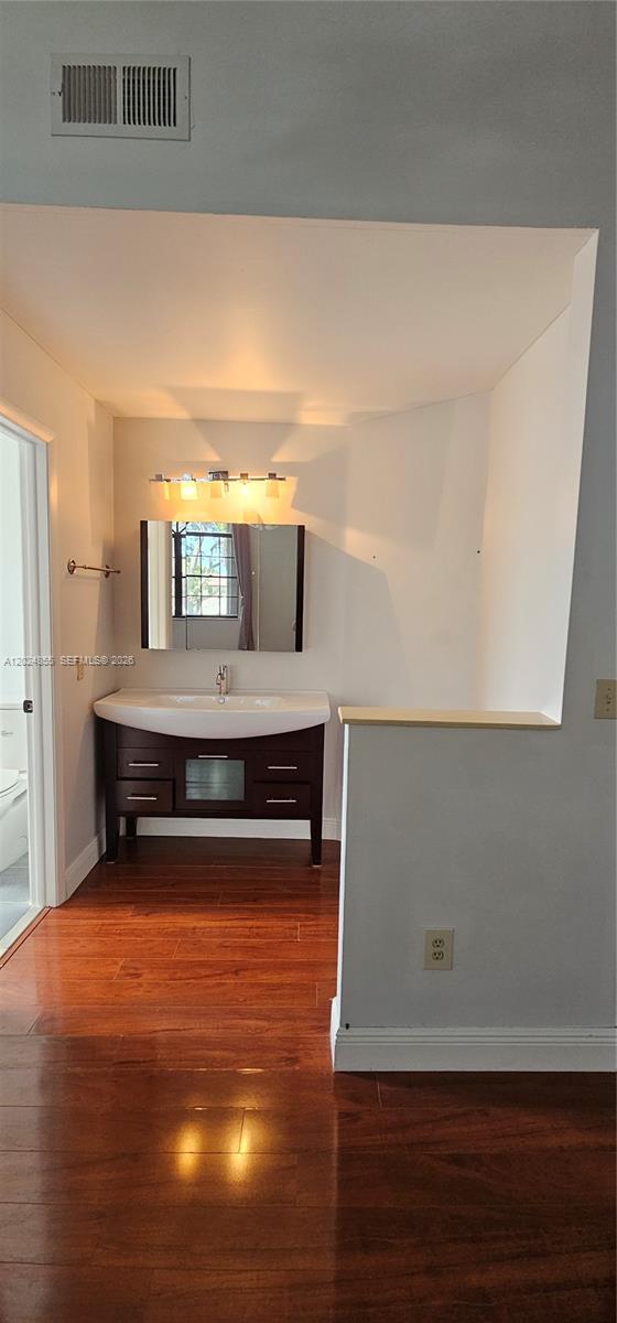 Valencia - Residential Lease