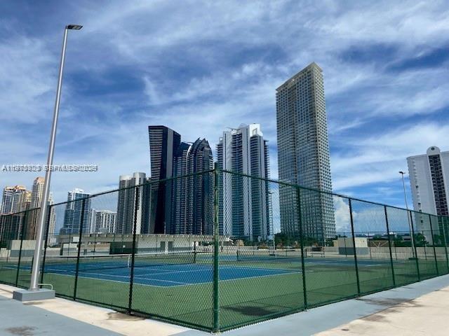 Plaza of the americas - Residential