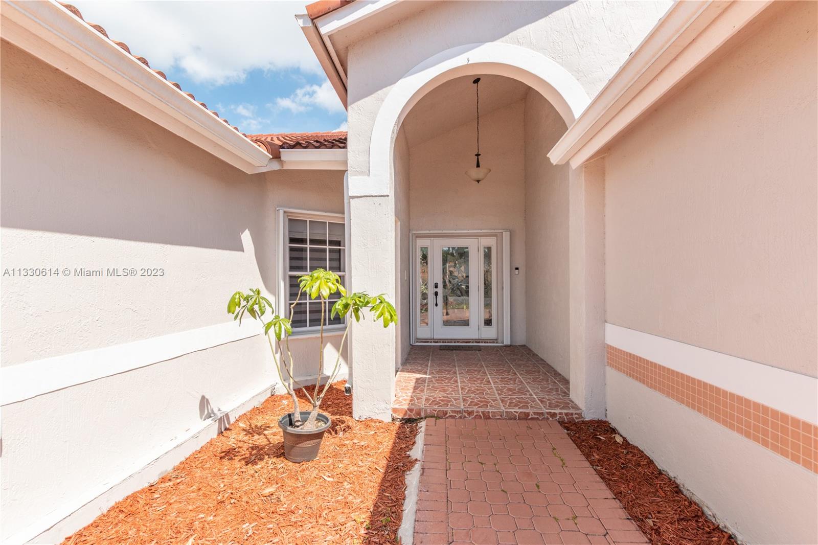 THE MANSIONS 1ST ADDN - Residential