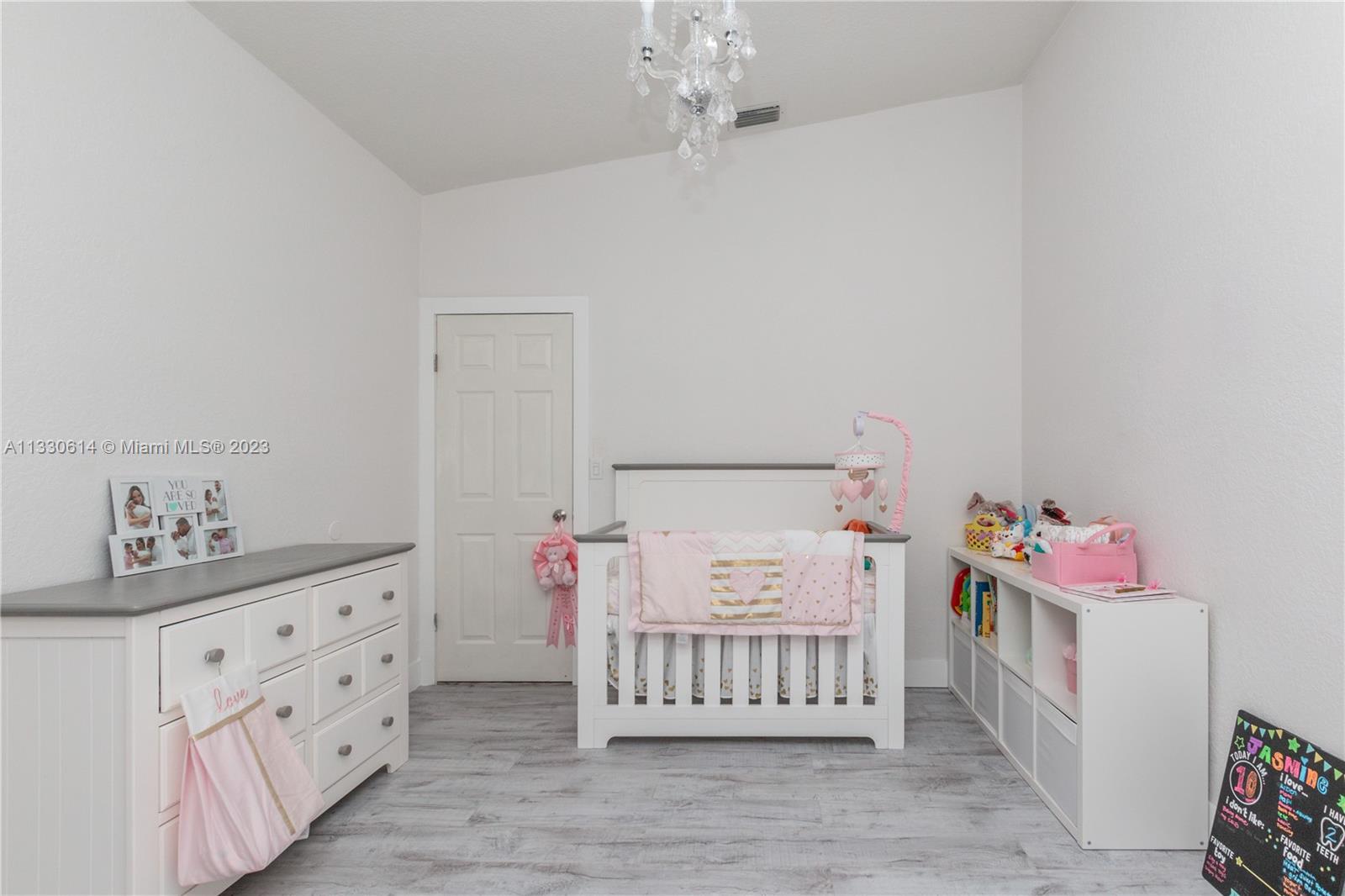 THE MANSIONS 1ST ADDN - Residential