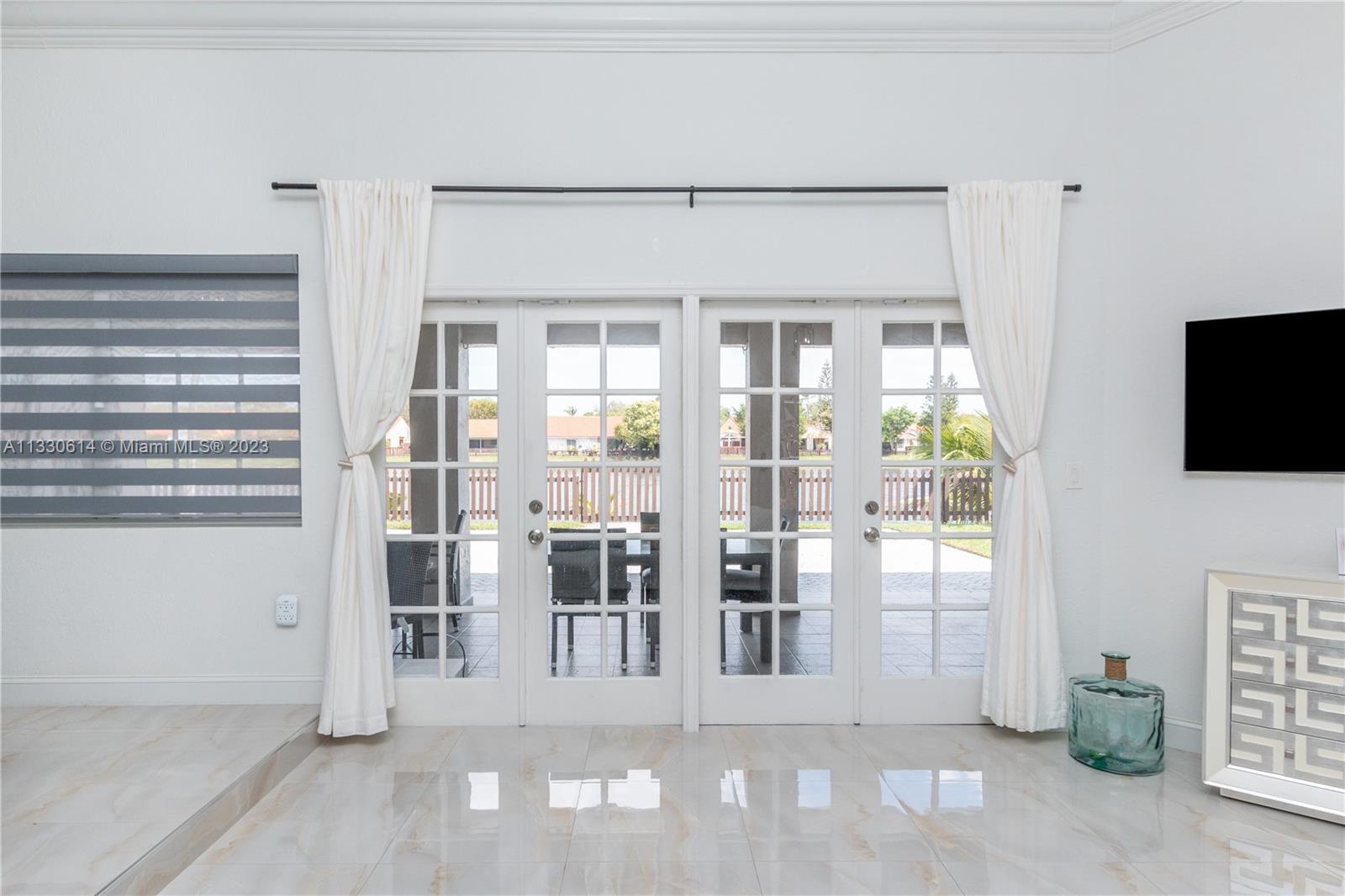 THE MANSIONS 1ST ADDN - Residential