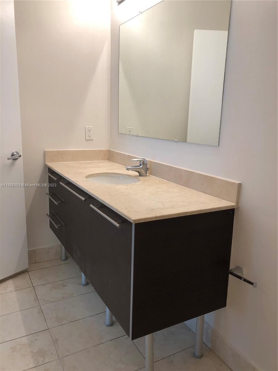 QUANTUM ON THE BAY CONDO - Residential Lease