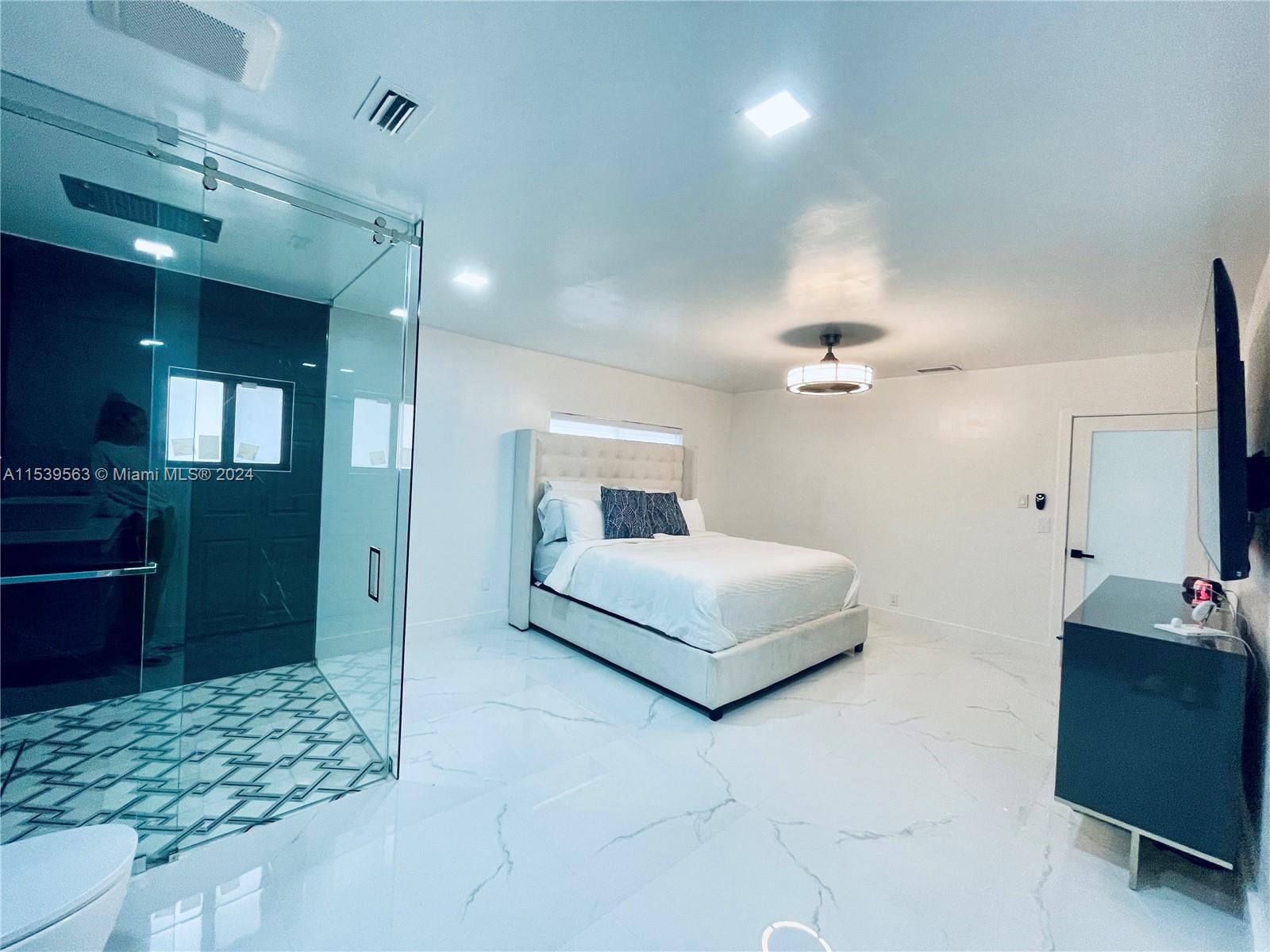 EVERGLADE LAND SALES CO - Residential