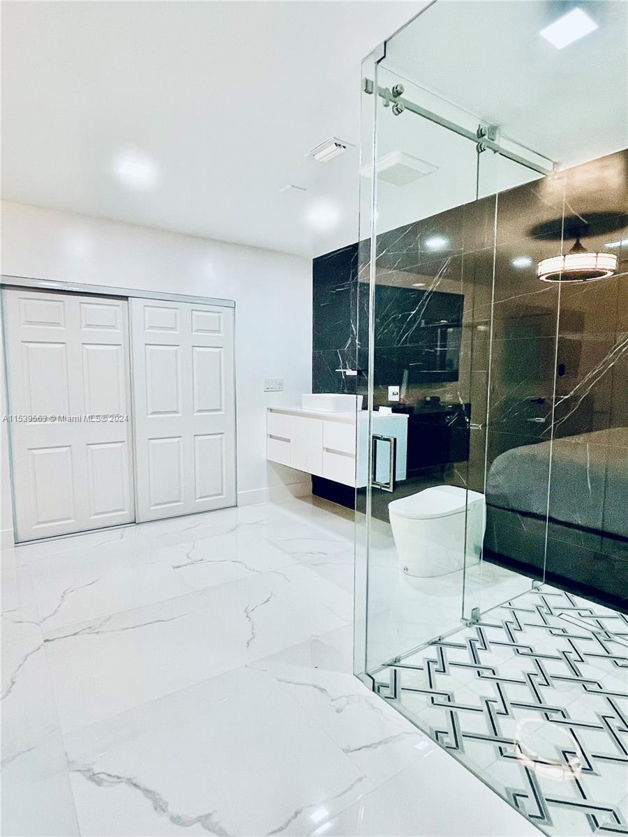 EVERGLADE LAND SALES CO - Residential