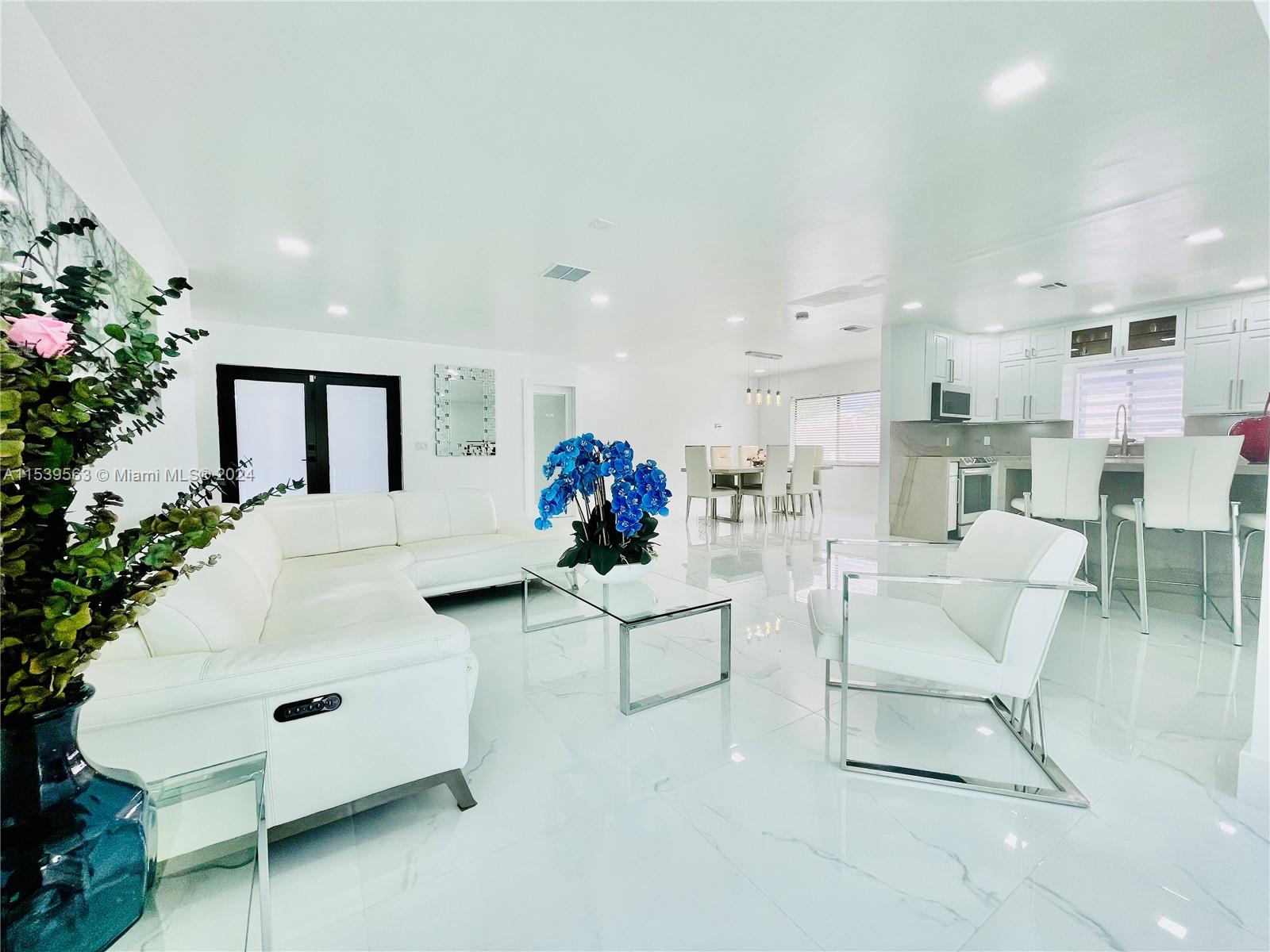 EVERGLADE LAND SALES CO - Residential