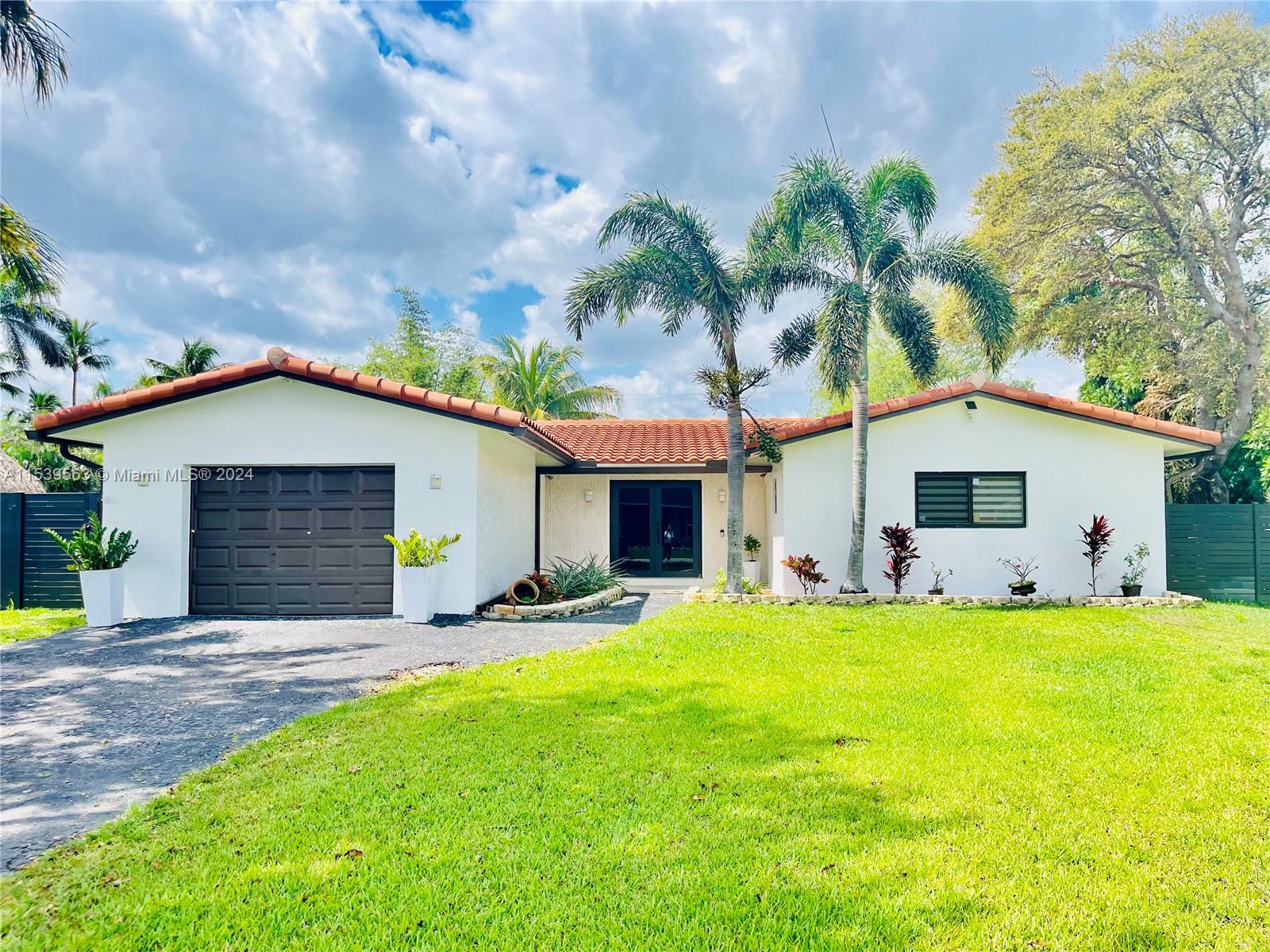 EVERGLADE LAND SALES CO - Residential