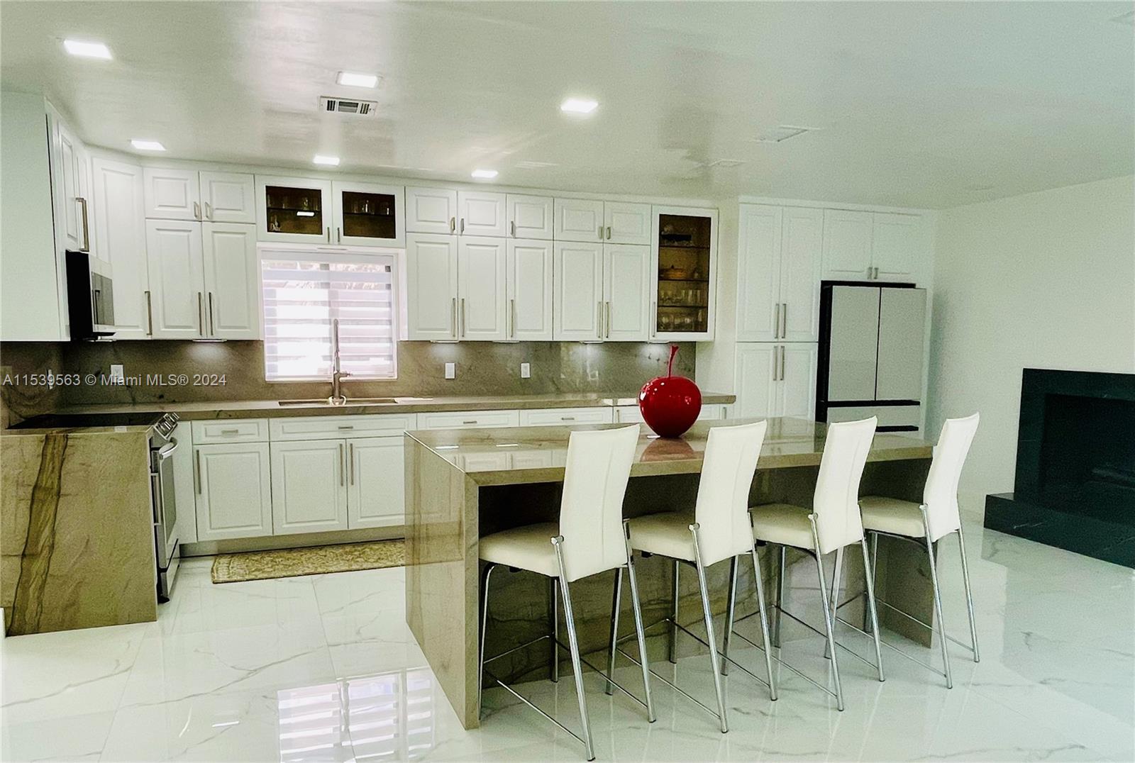 EVERGLADE LAND SALES CO - Residential