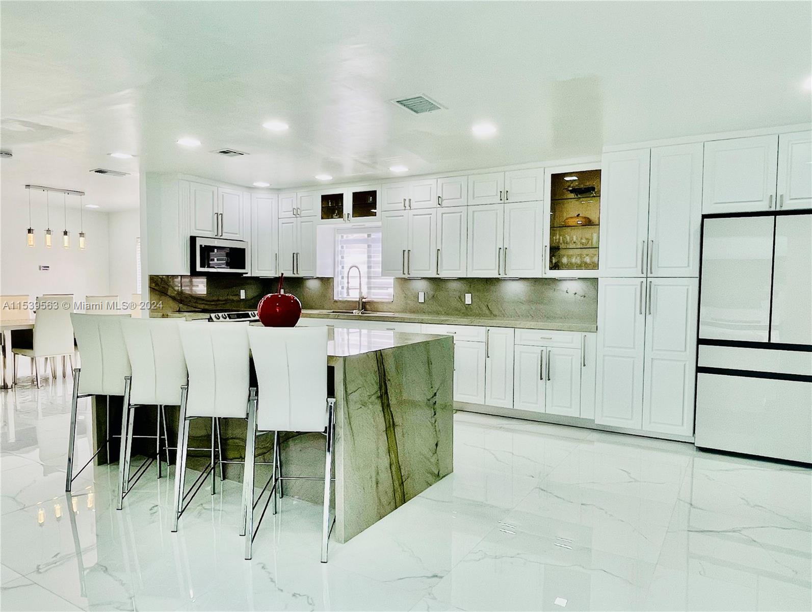 EVERGLADE LAND SALES CO - Residential