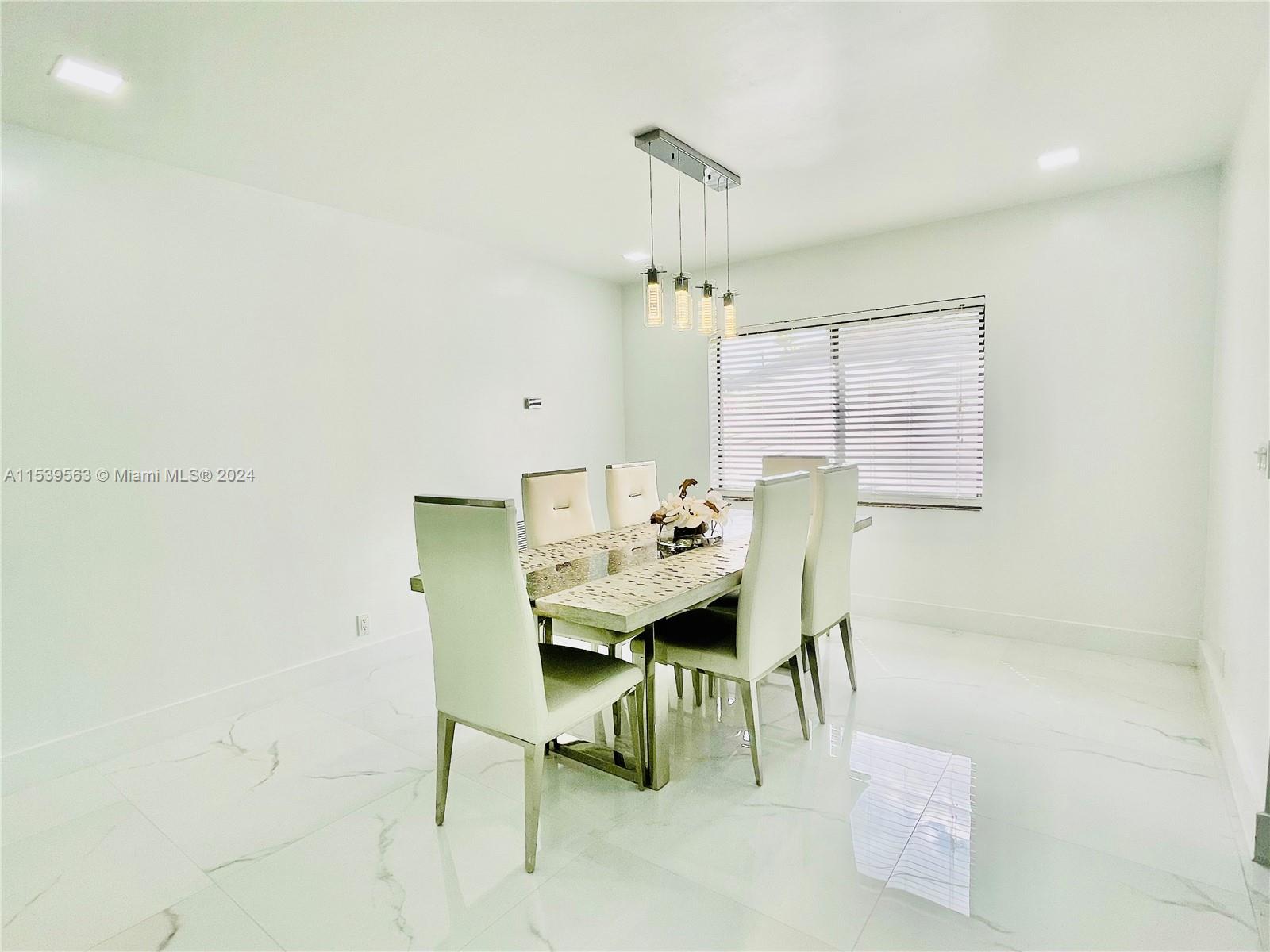 EVERGLADE LAND SALES CO - Residential