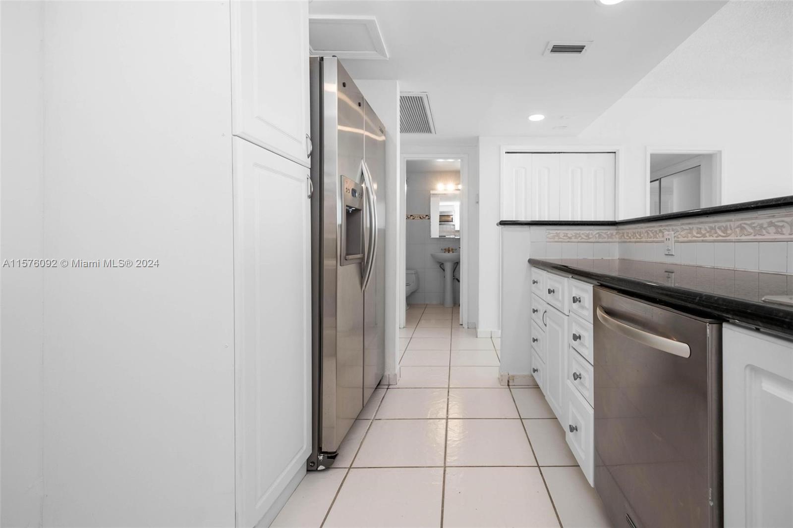 THE PAVILION CONDO - Residential Lease