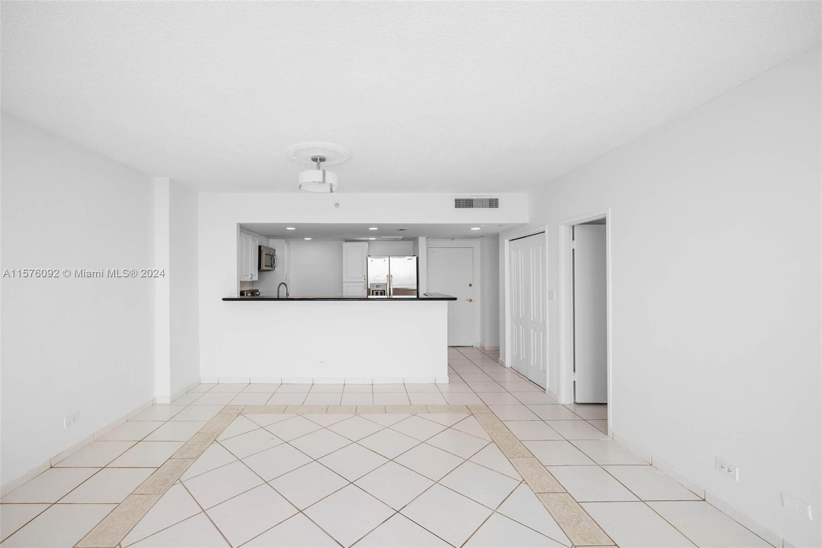 THE PAVILION CONDO - Residential Lease
