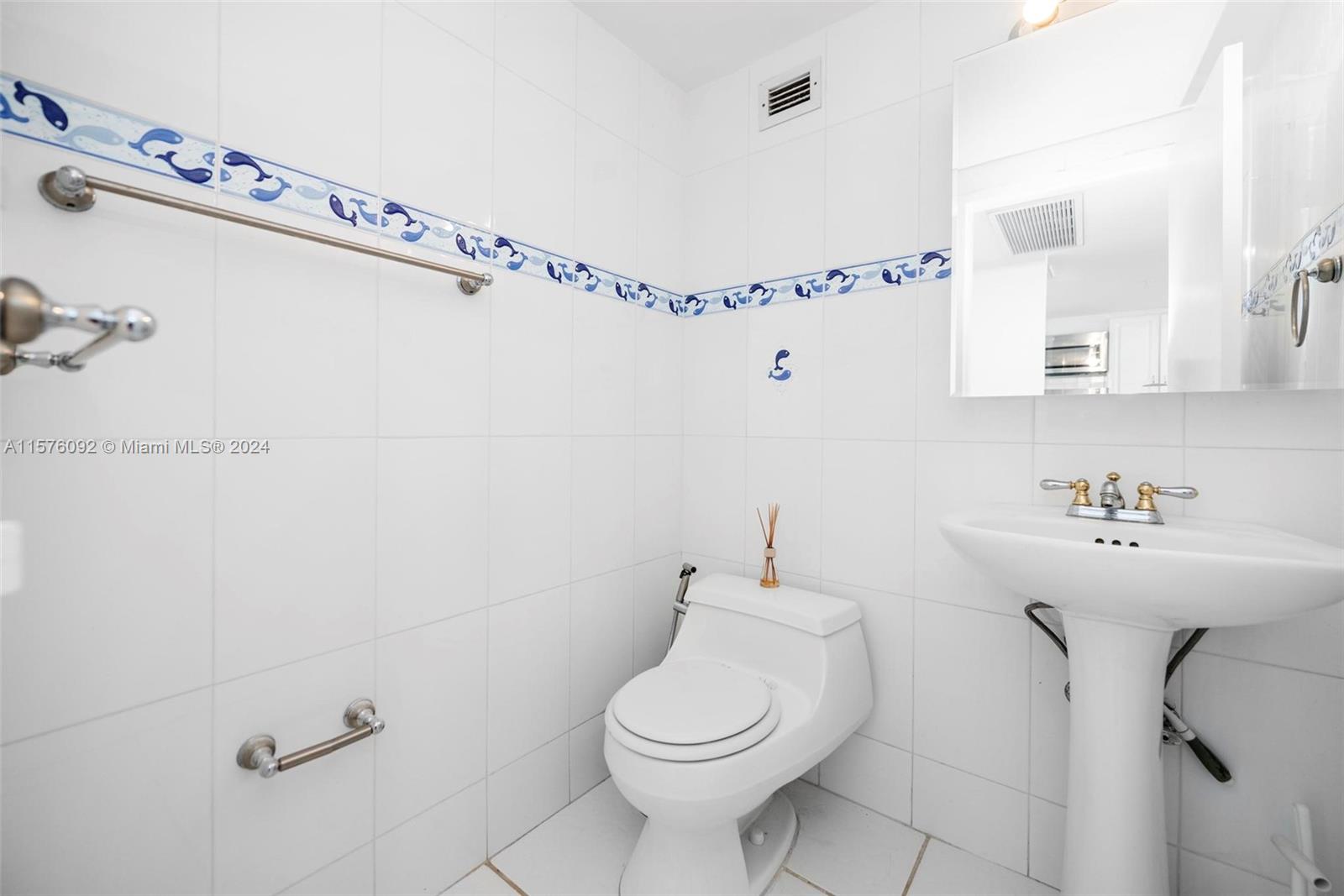 THE PAVILION CONDO - Residential Lease