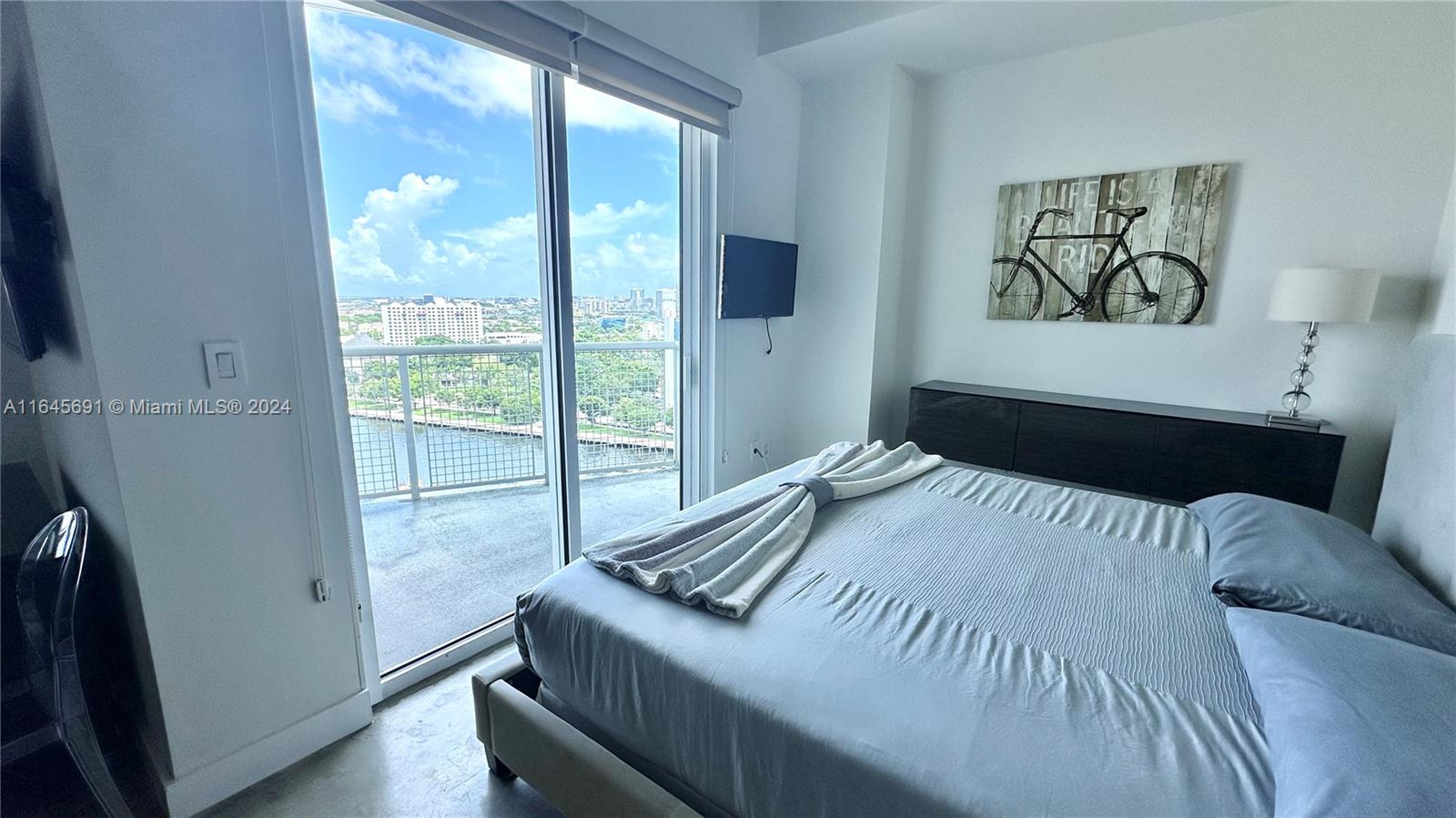 NEO CONDO - Residential Lease