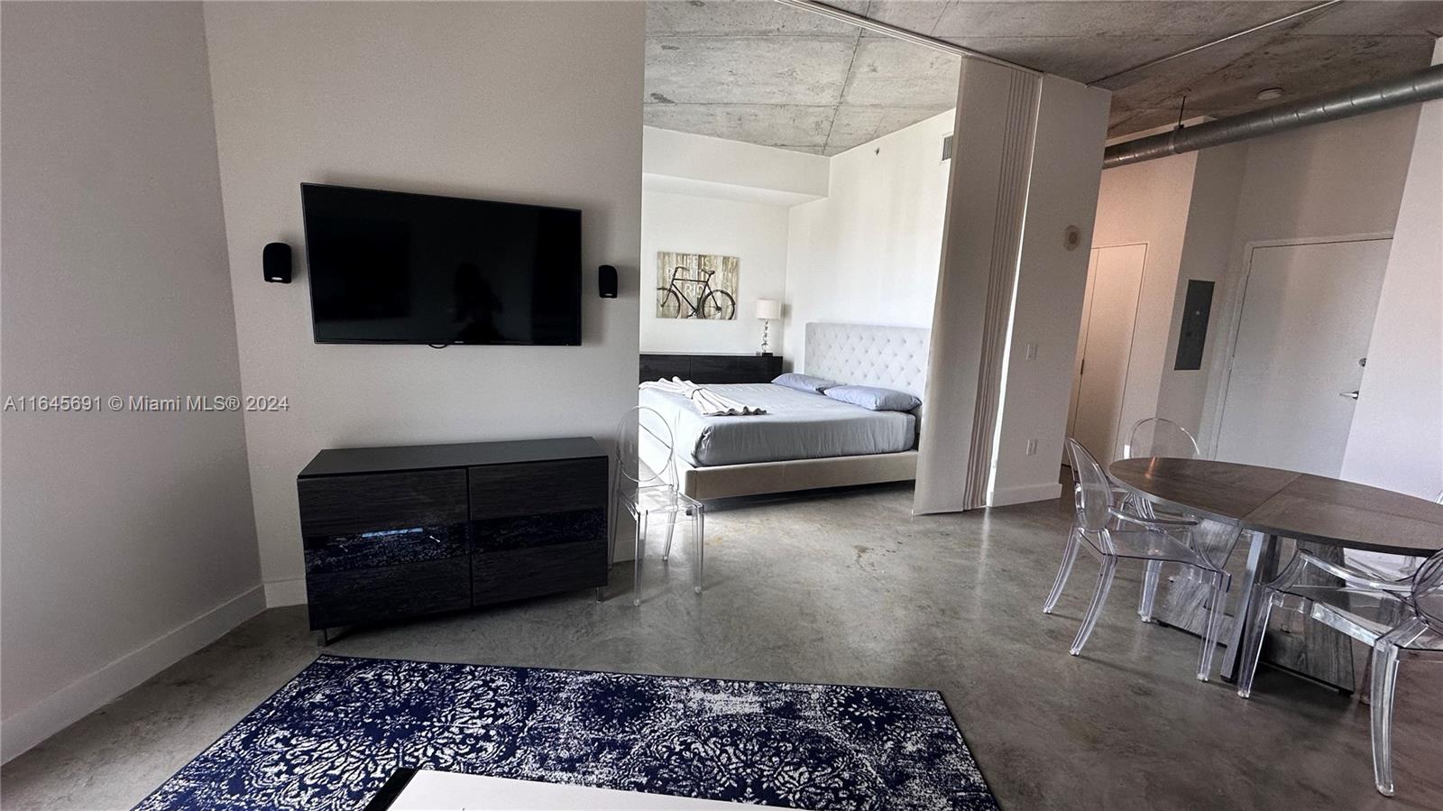 NEO CONDO - Residential Lease