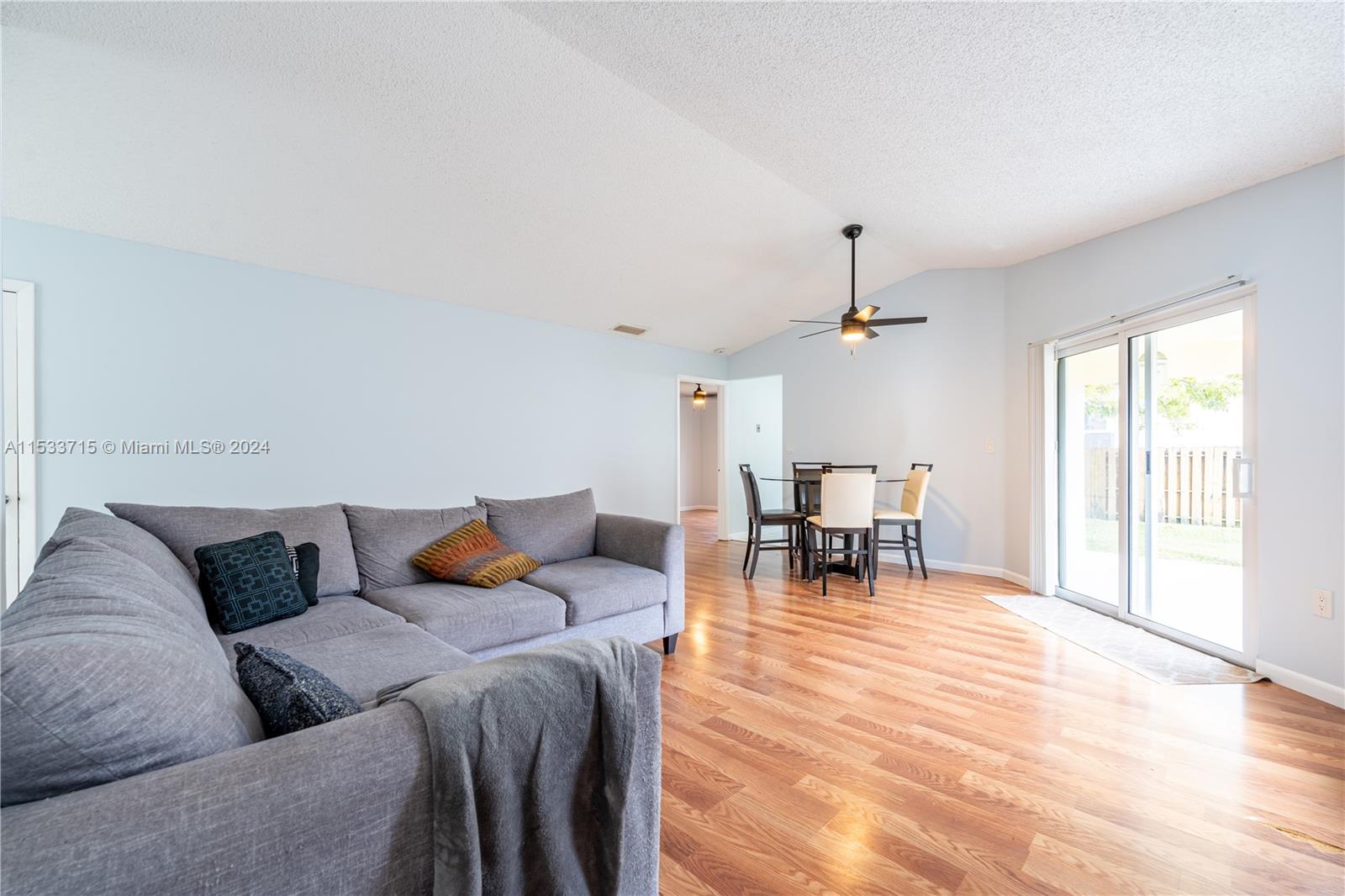 APPLE CREEK - Residential Lease