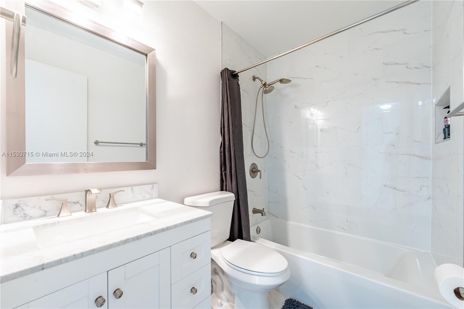 APPLE CREEK - Residential Lease
