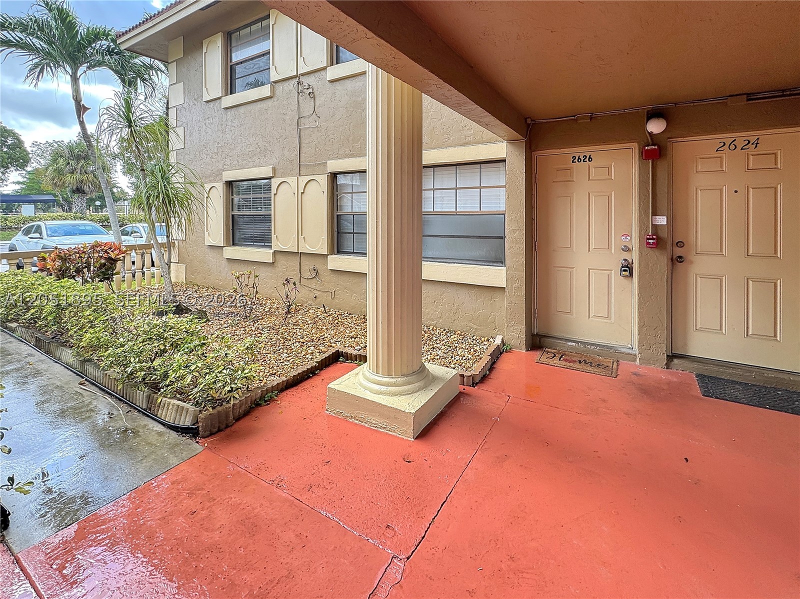 CORAL SPRINGS ESTATE TOWN - Residential Lease