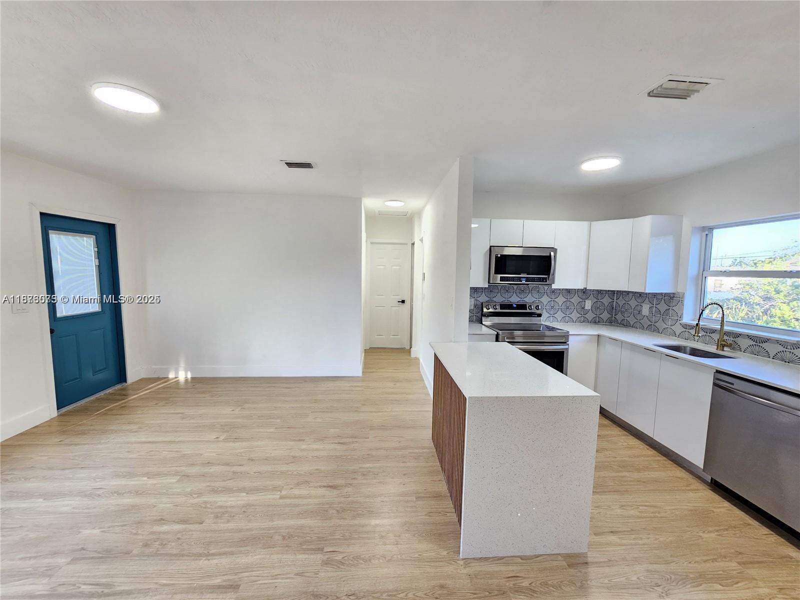 MONROE HEIGHTS - Residential