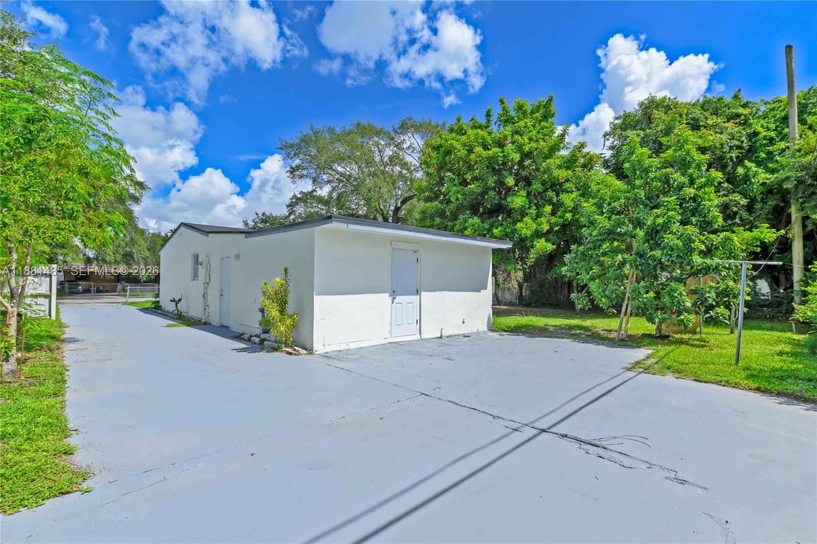 PINE TREE PARK 1ST ADDN - Residential