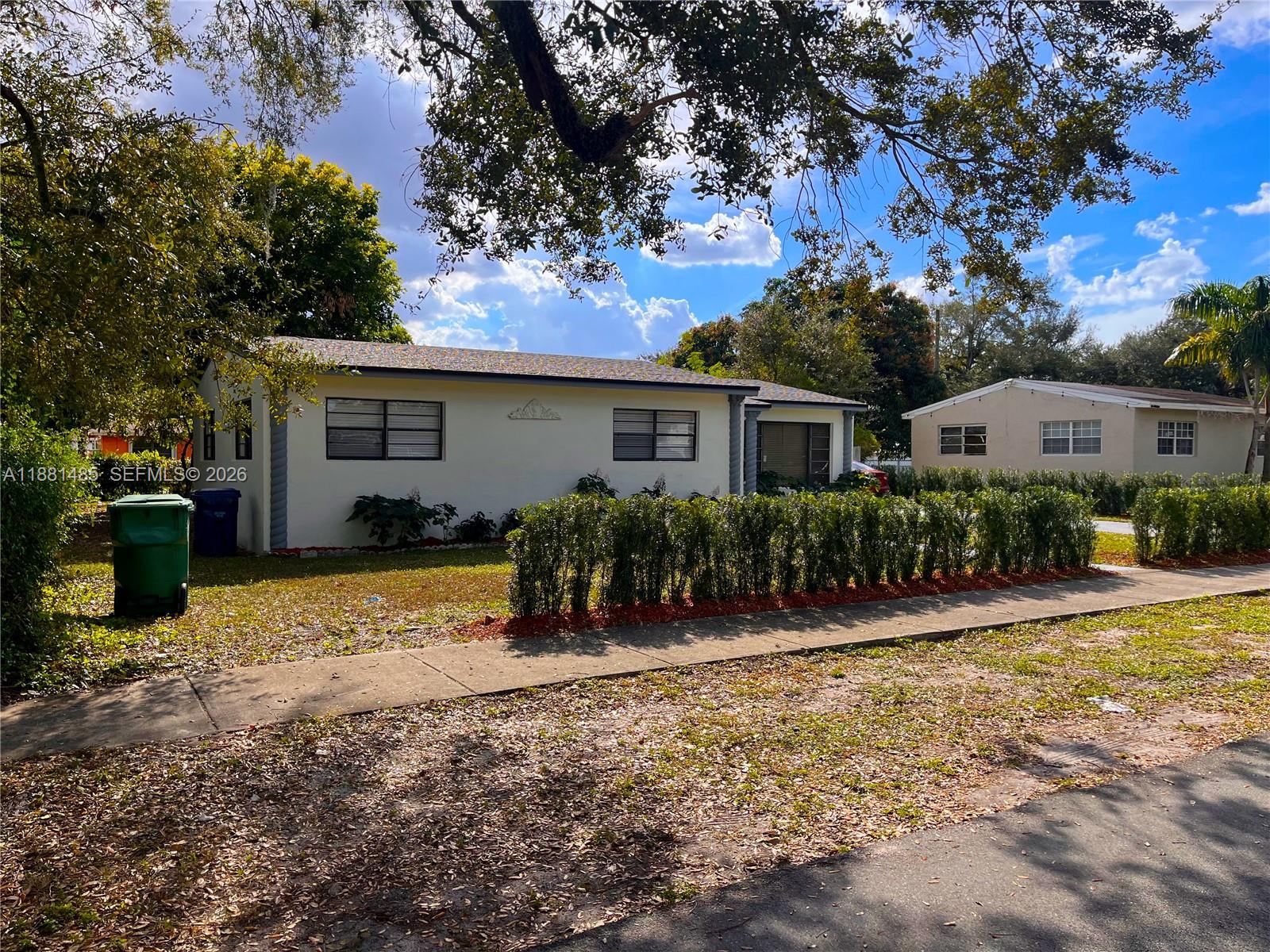 PINE TREE PARK 1ST ADDN - Residential