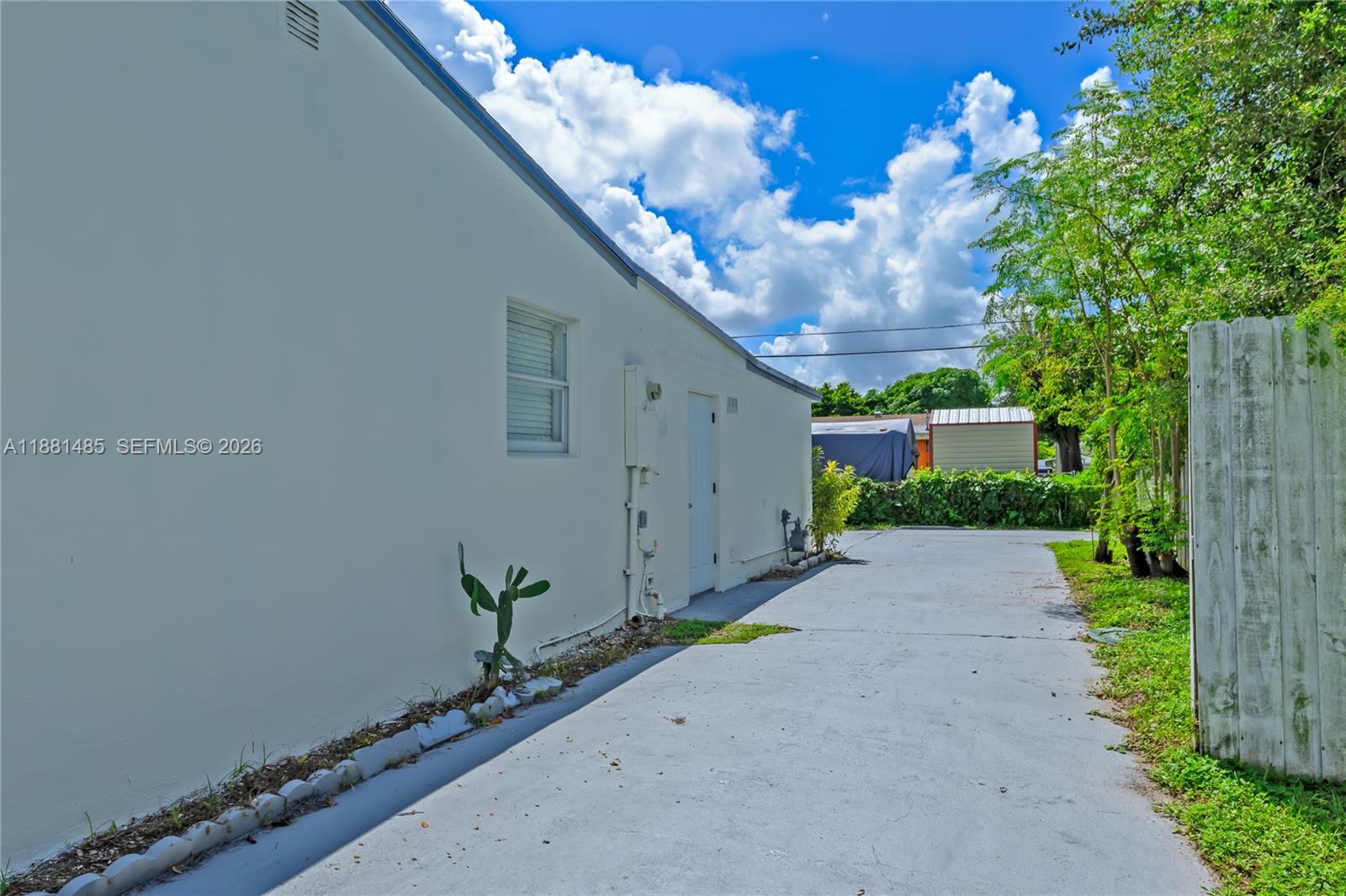 PINE TREE PARK 1ST ADDN - Residential