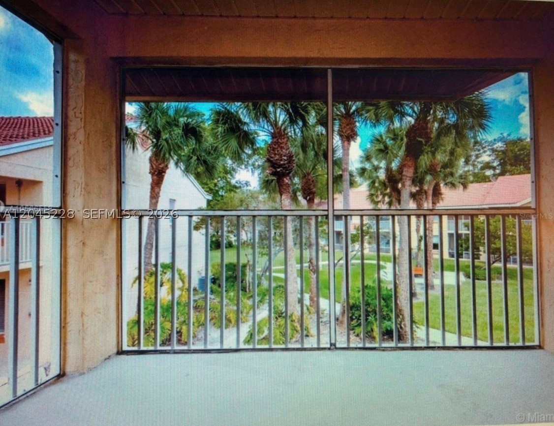 NAPOLI GARDENS AT CORAL S - Residential
