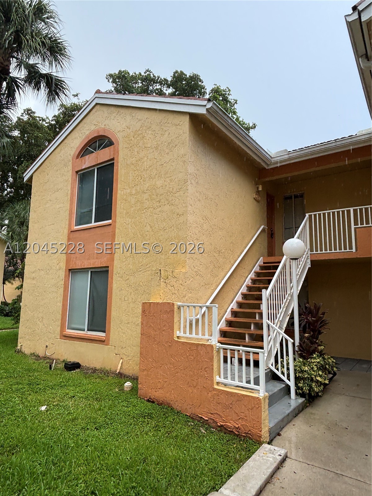 OWNER MOTIVATED *** Bright and spacious 2-bedroom, 2-bath condo offering 1,044 SF in the heart of Coral Springs. An excellent opportunity for buyers seeking comfort, convenience, and strong value in a desirable location. Schedule your private showing today this opportunity will not last!