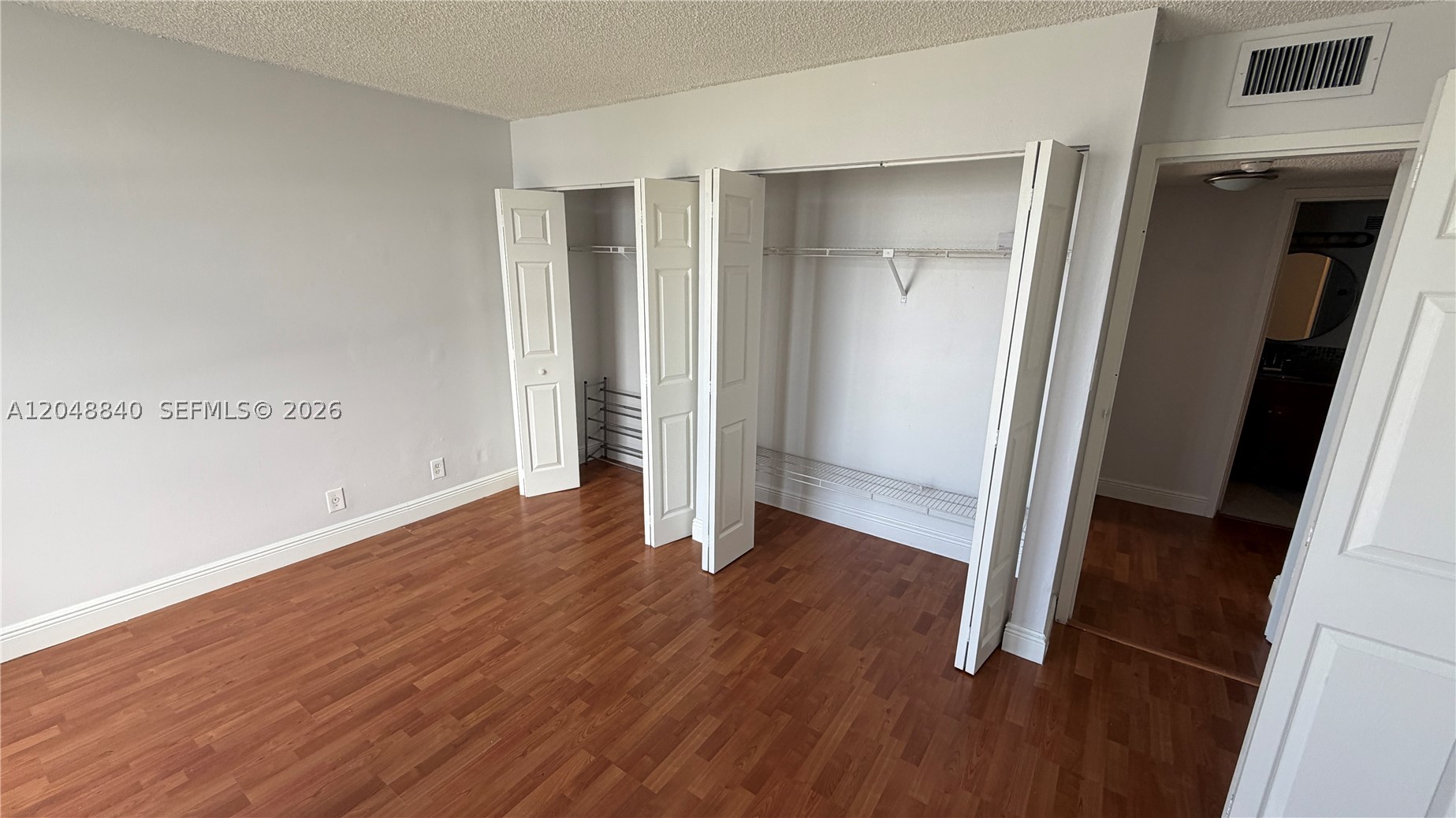 PLAZA OF AMERICAS CONDO P - Residential Lease