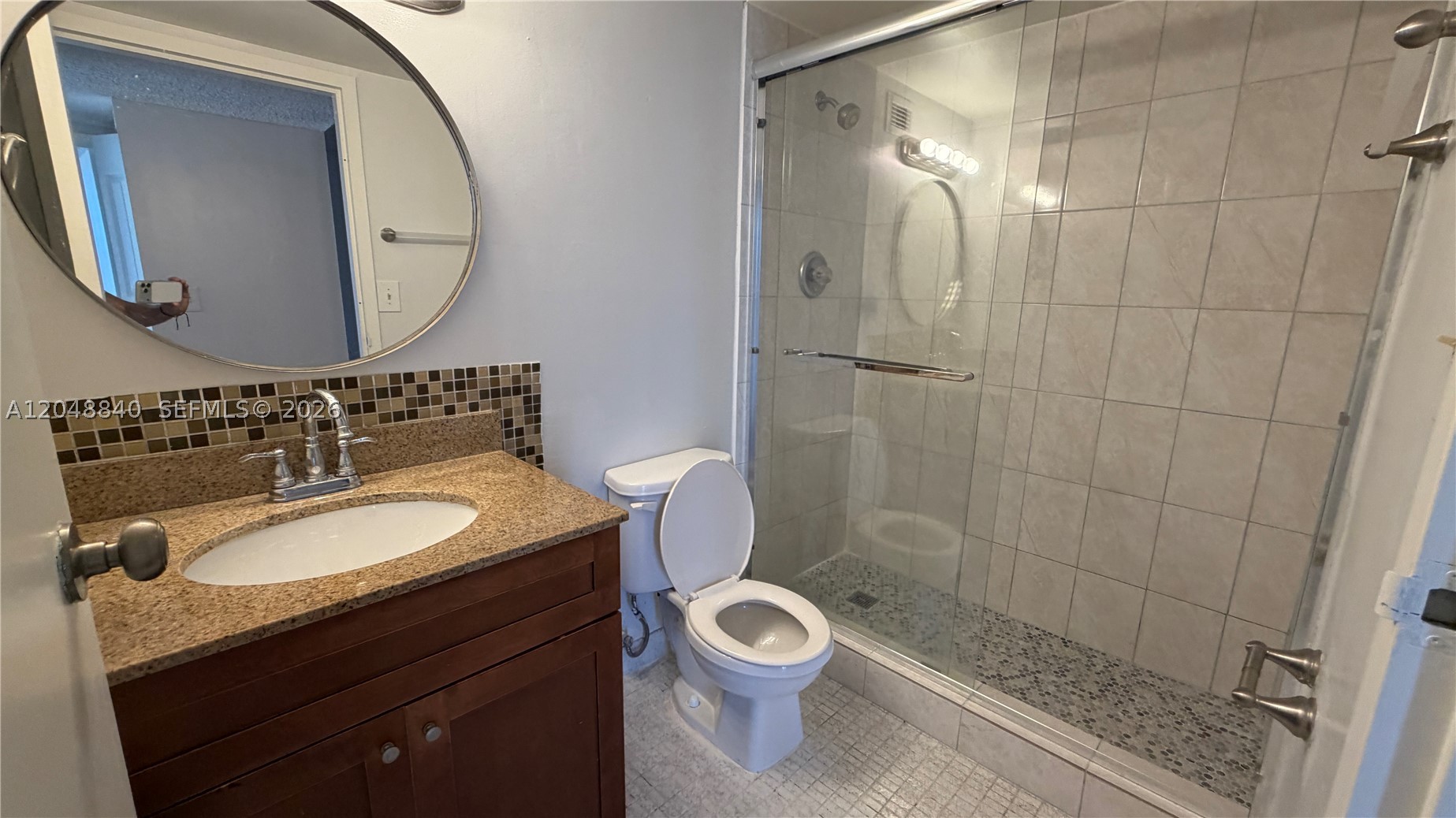 PLAZA OF AMERICAS CONDO P - Residential Lease