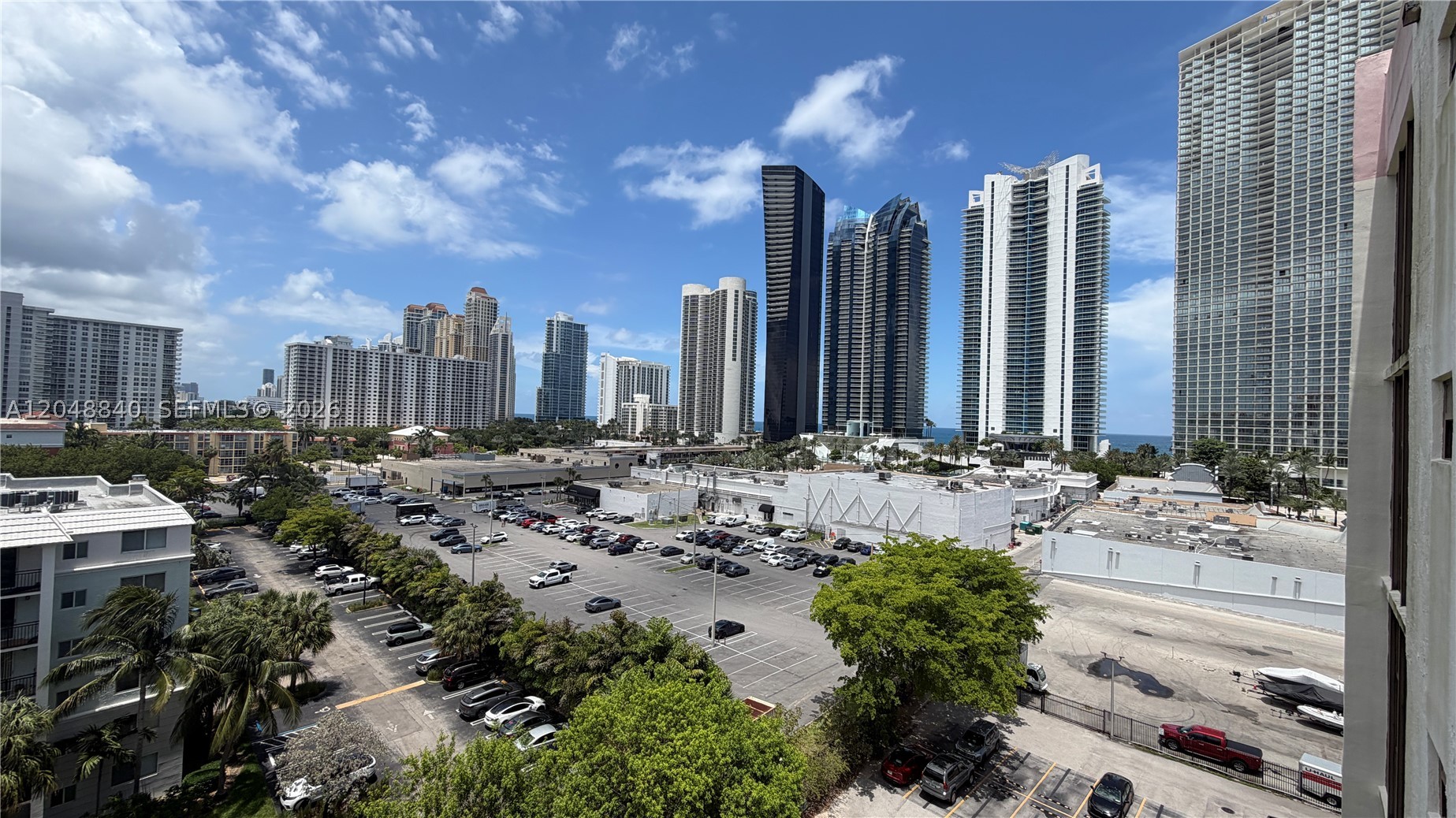 PLAZA OF AMERICAS CONDO P - Residential Lease