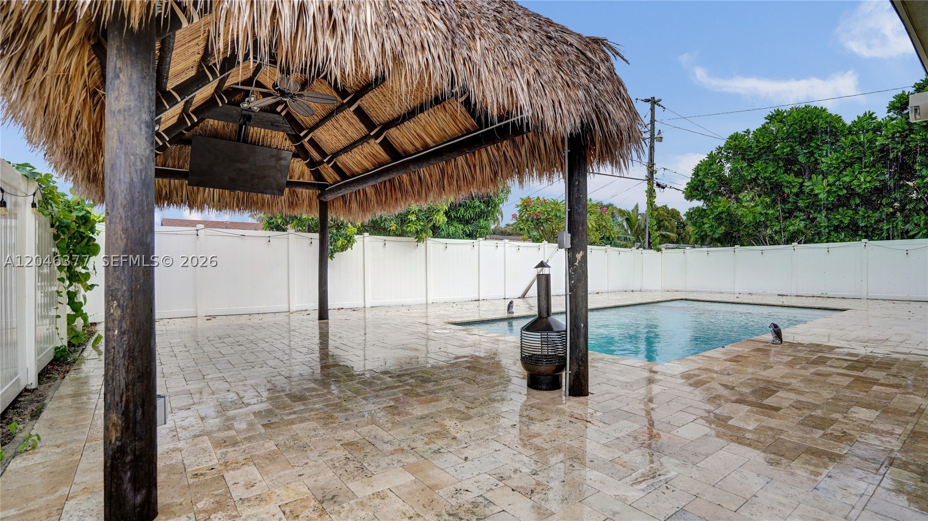 DRIFTWOOD PLAZA - Residential