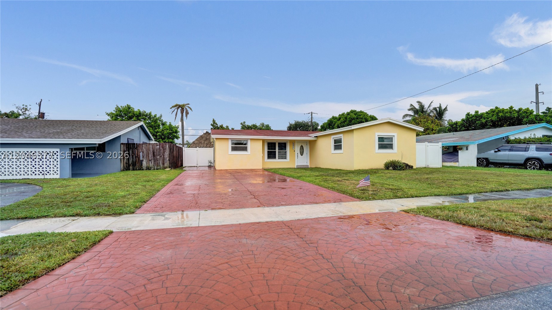 DRIFTWOOD PLAZA - Residential