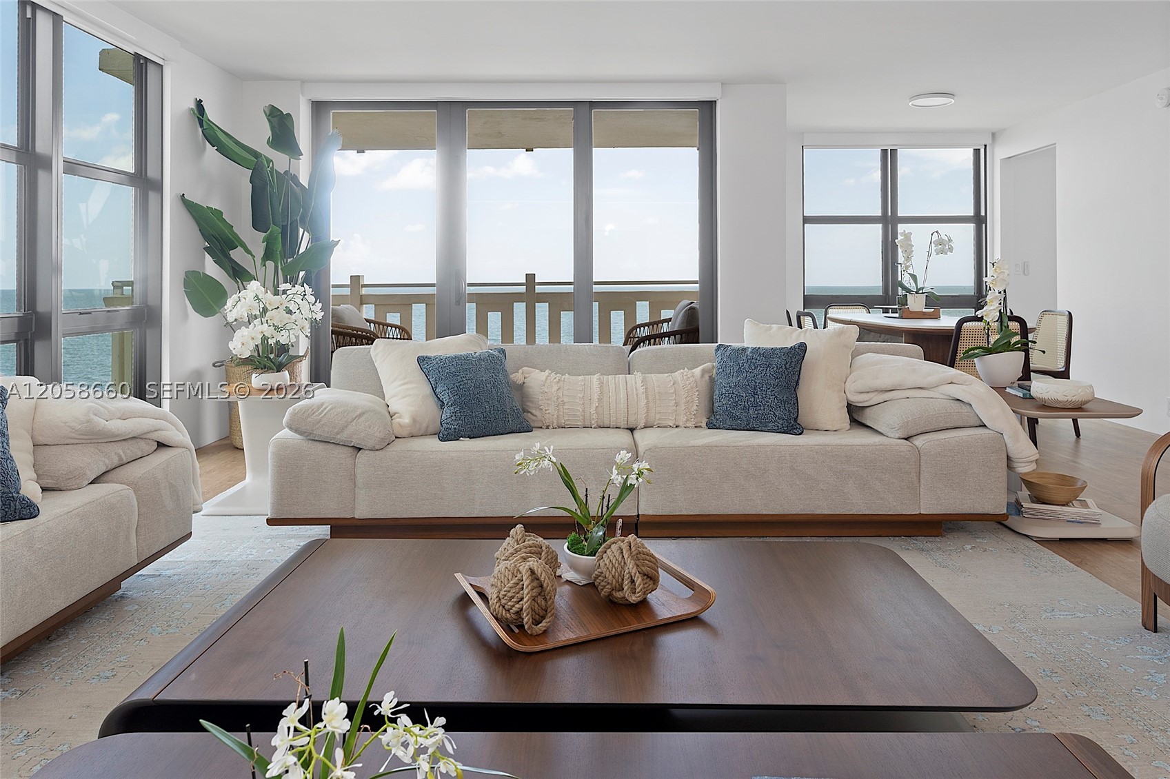 TOWERS OF KEY BISCAYNE CO - Residential