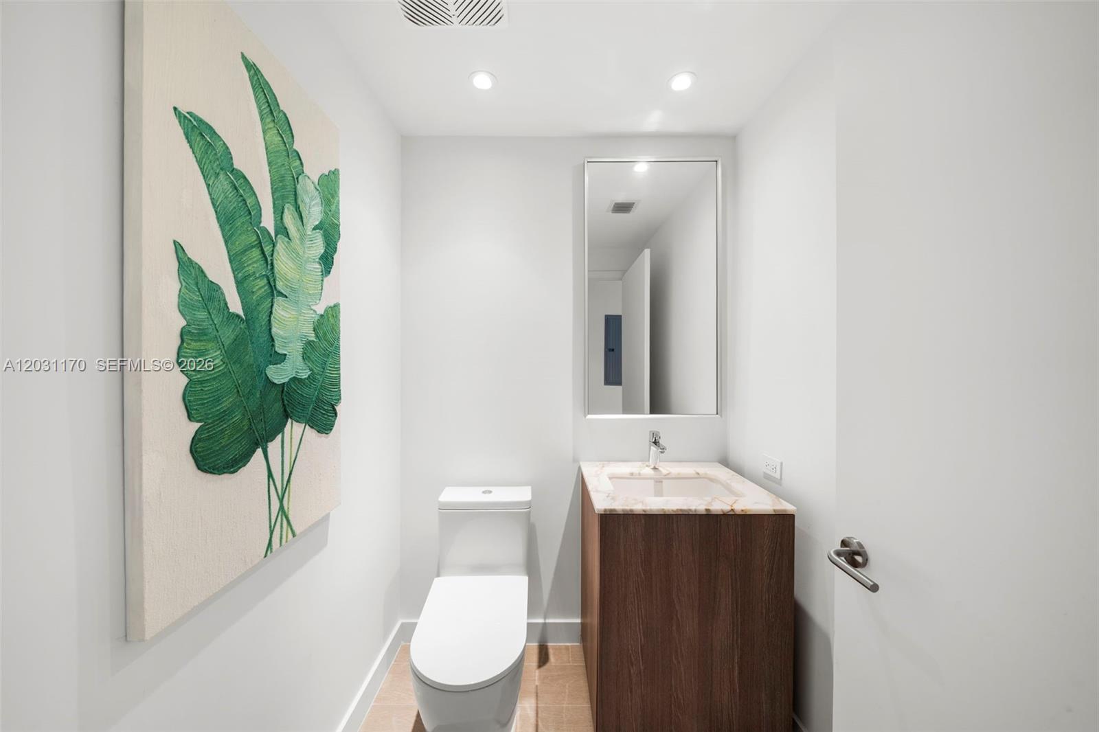 FIVE PARK - Residential Lease