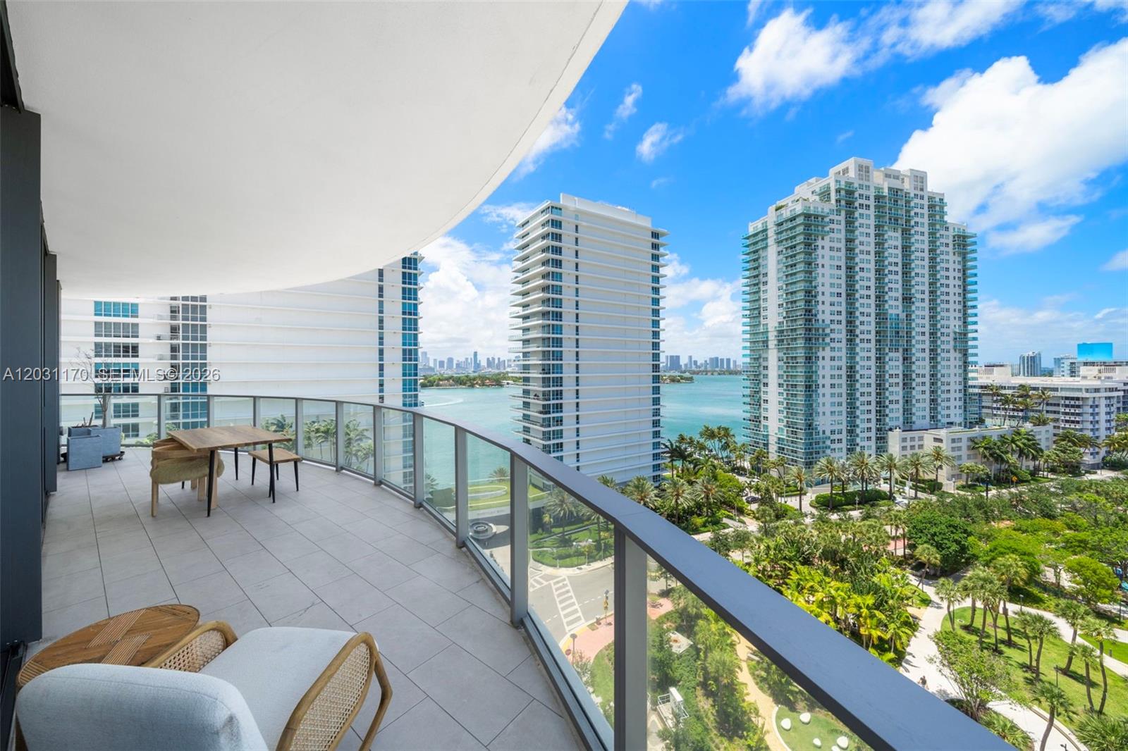 FIVE PARK - Residential Lease