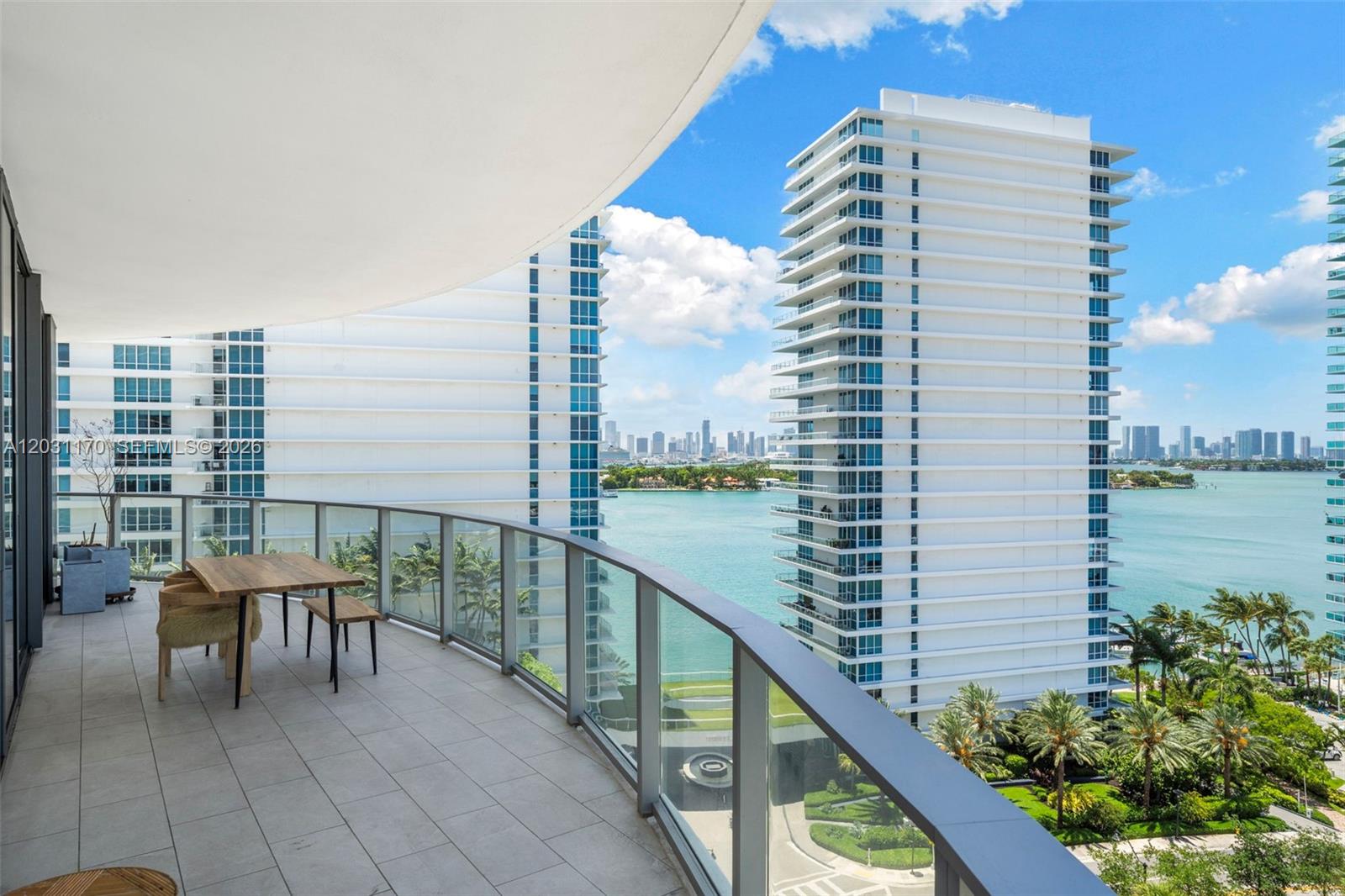FIVE PARK - Residential Lease