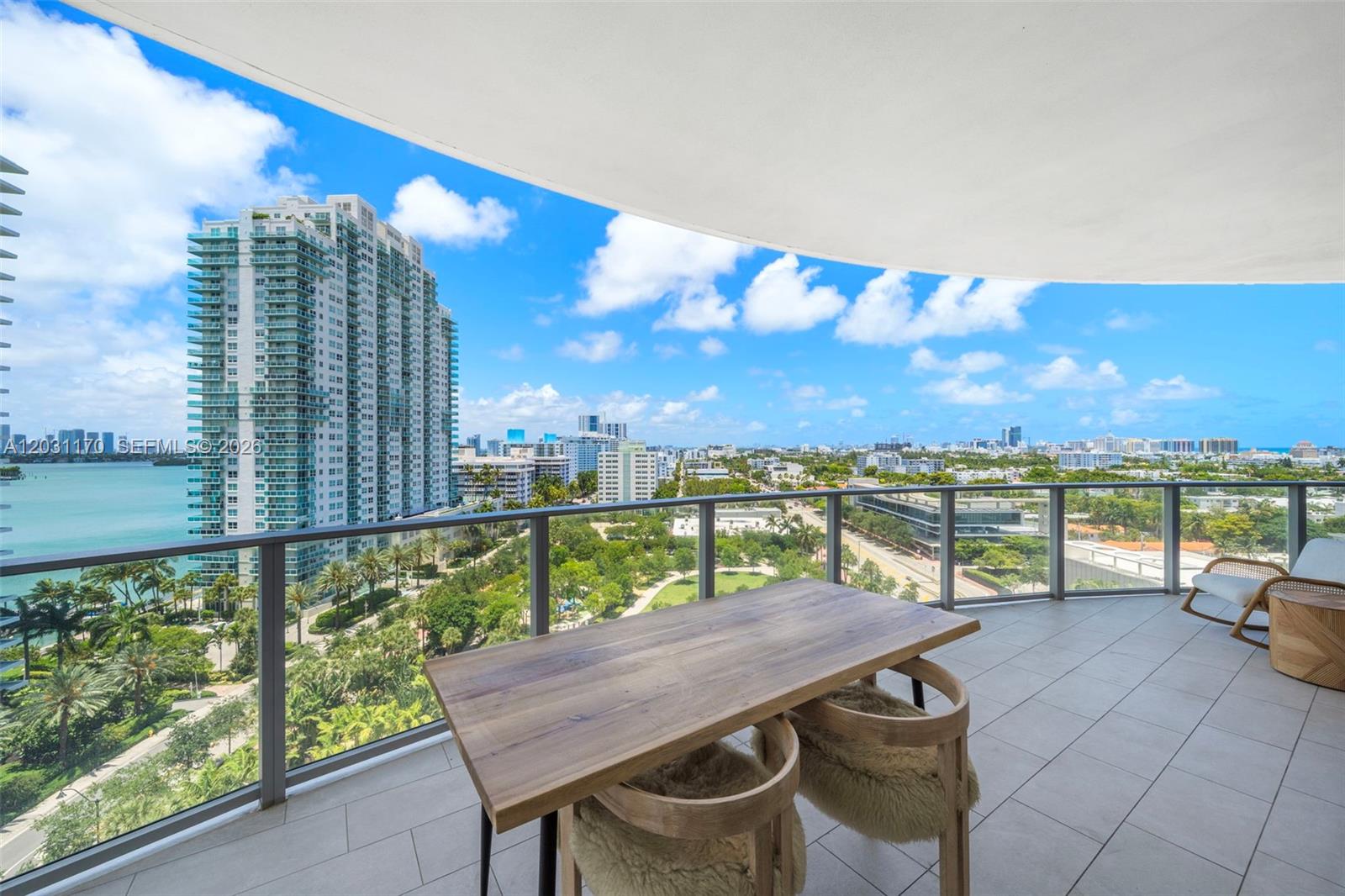FIVE PARK - Residential Lease