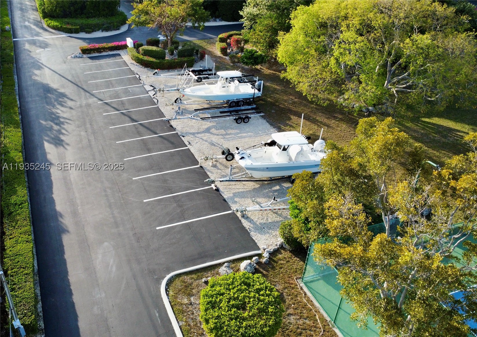 Key Largo Yacht Club - Residential