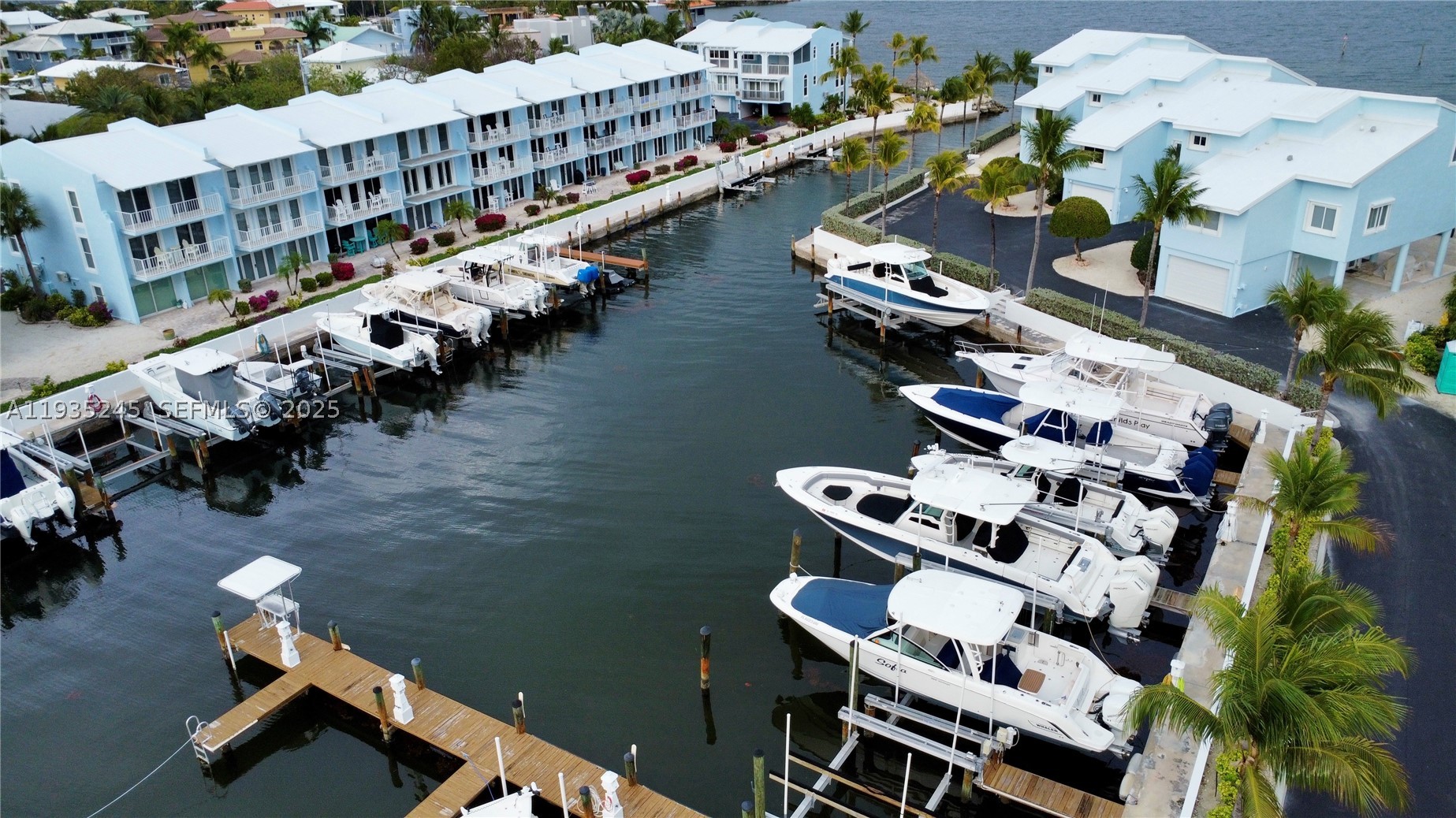 Key Largo Yacht Club - Residential