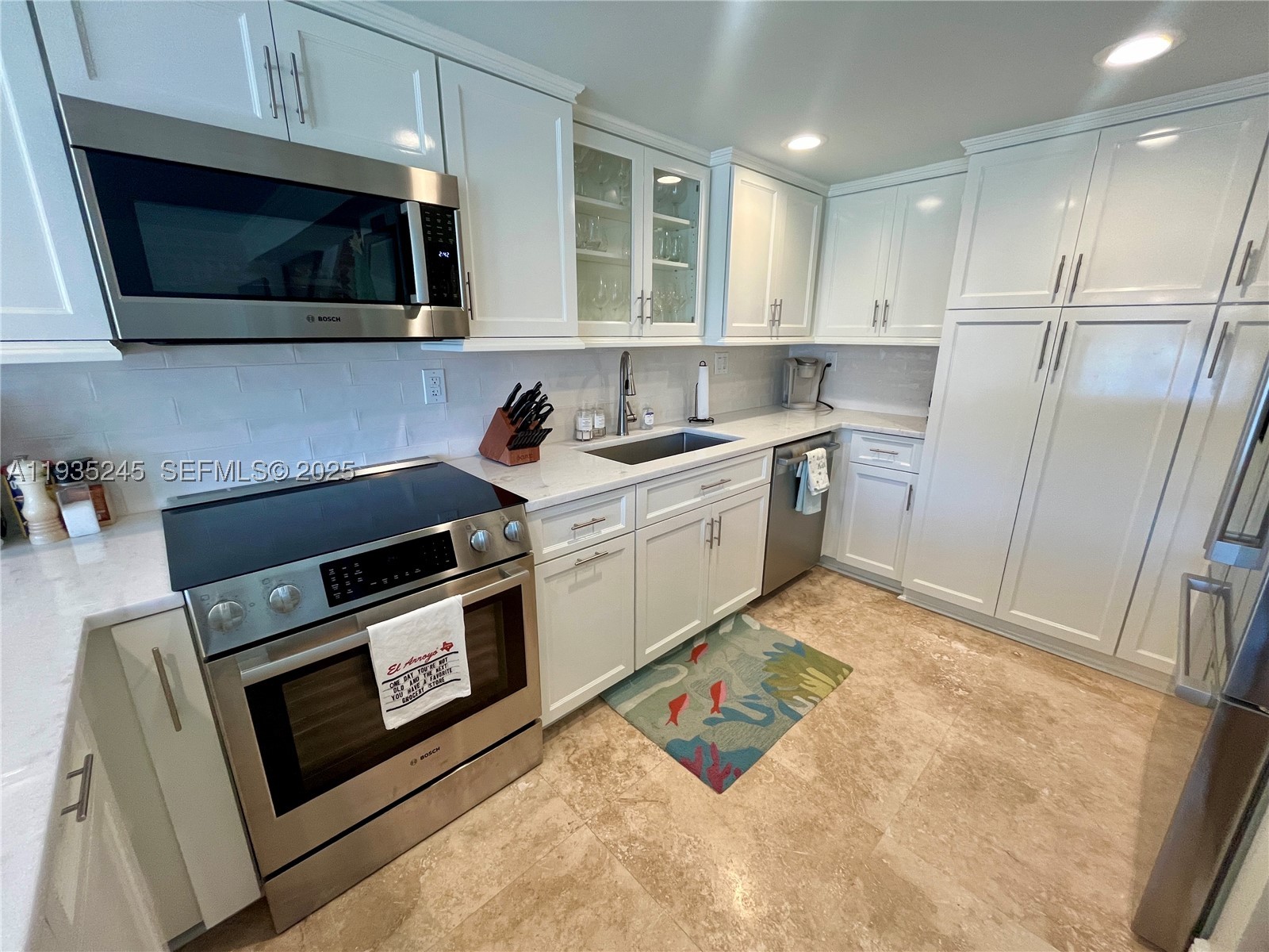Key Largo Yacht Club - Residential
