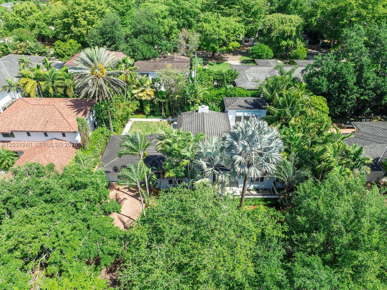 C GABLES RIVIERA SEC 12 - Residential Lease