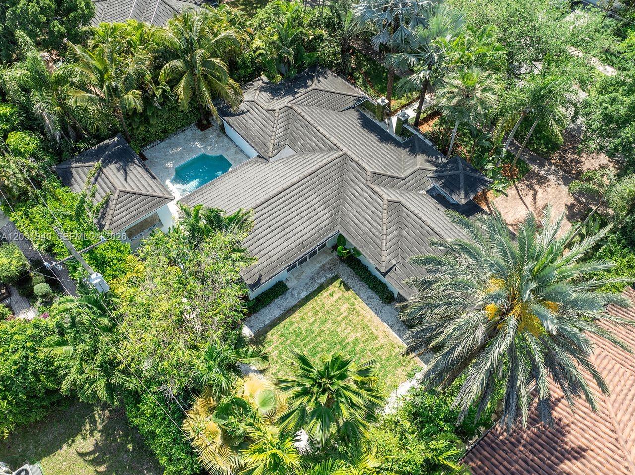 C GABLES RIVIERA SEC 12 - Residential Lease