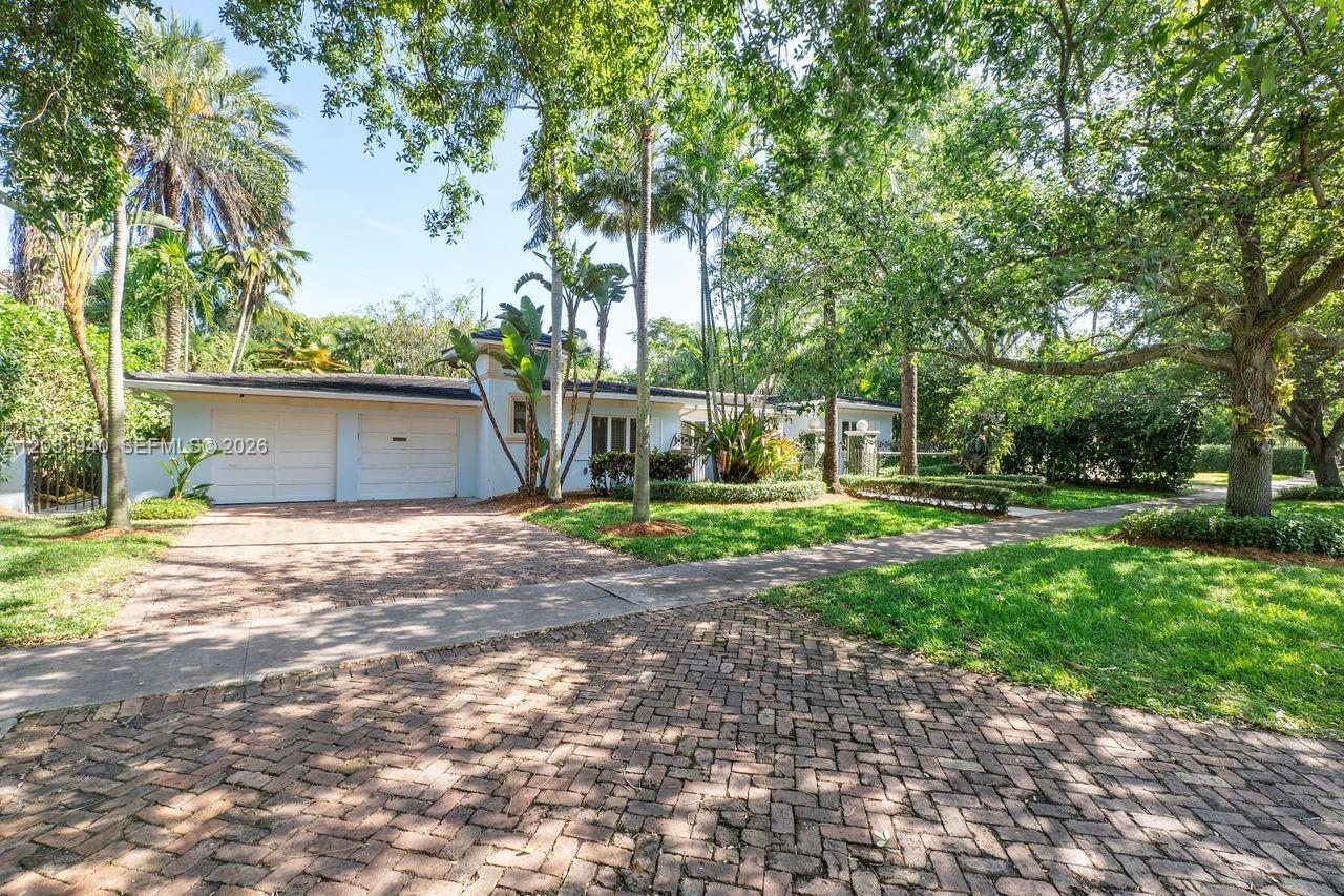 C GABLES RIVIERA SEC 12 - Residential Lease