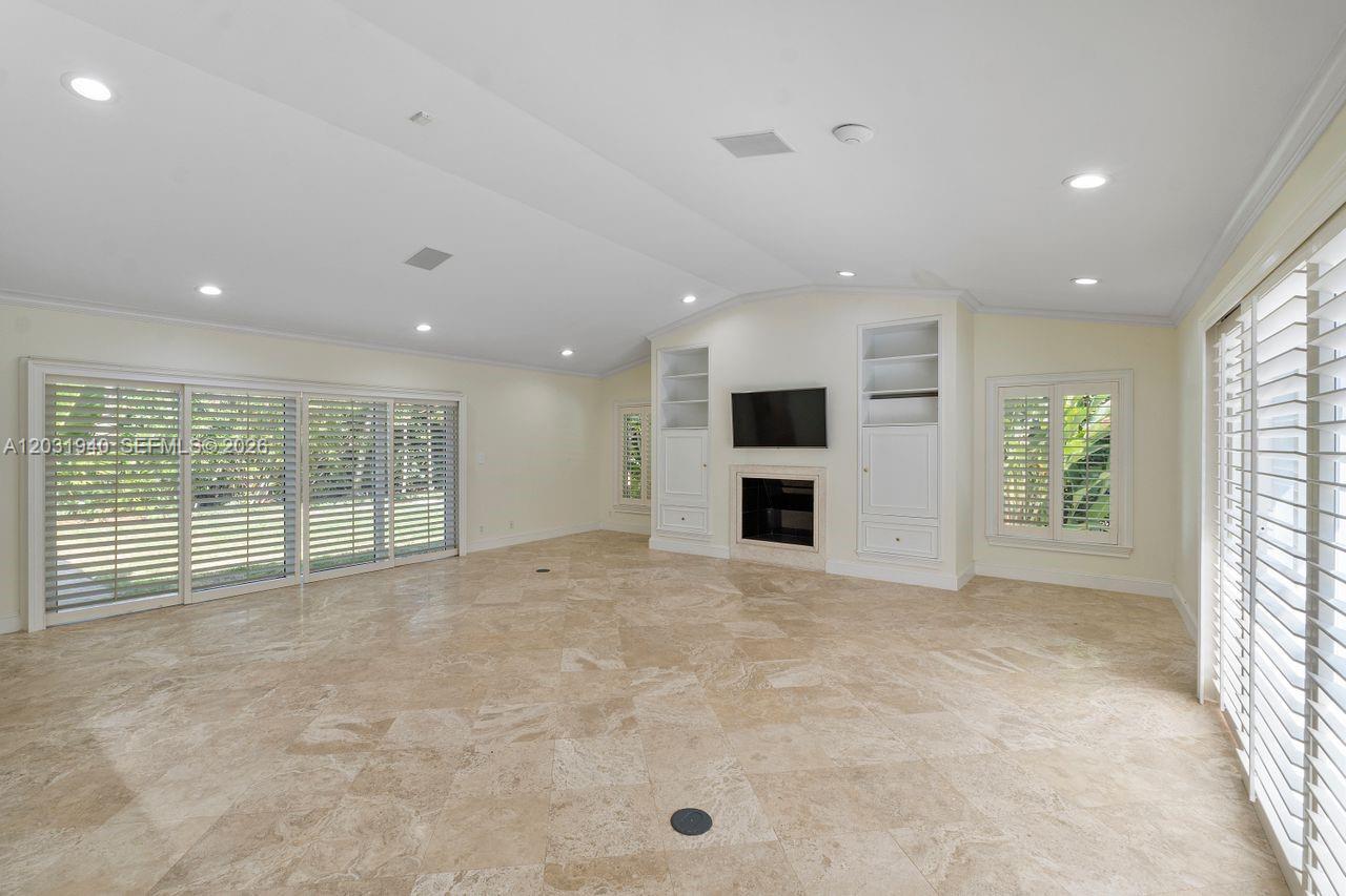 C GABLES RIVIERA SEC 12 - Residential Lease