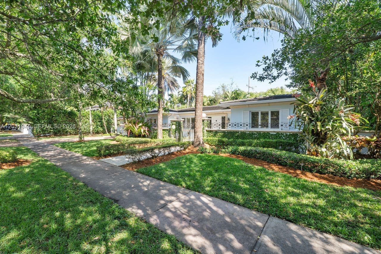 C GABLES RIVIERA SEC 12 - Residential Lease