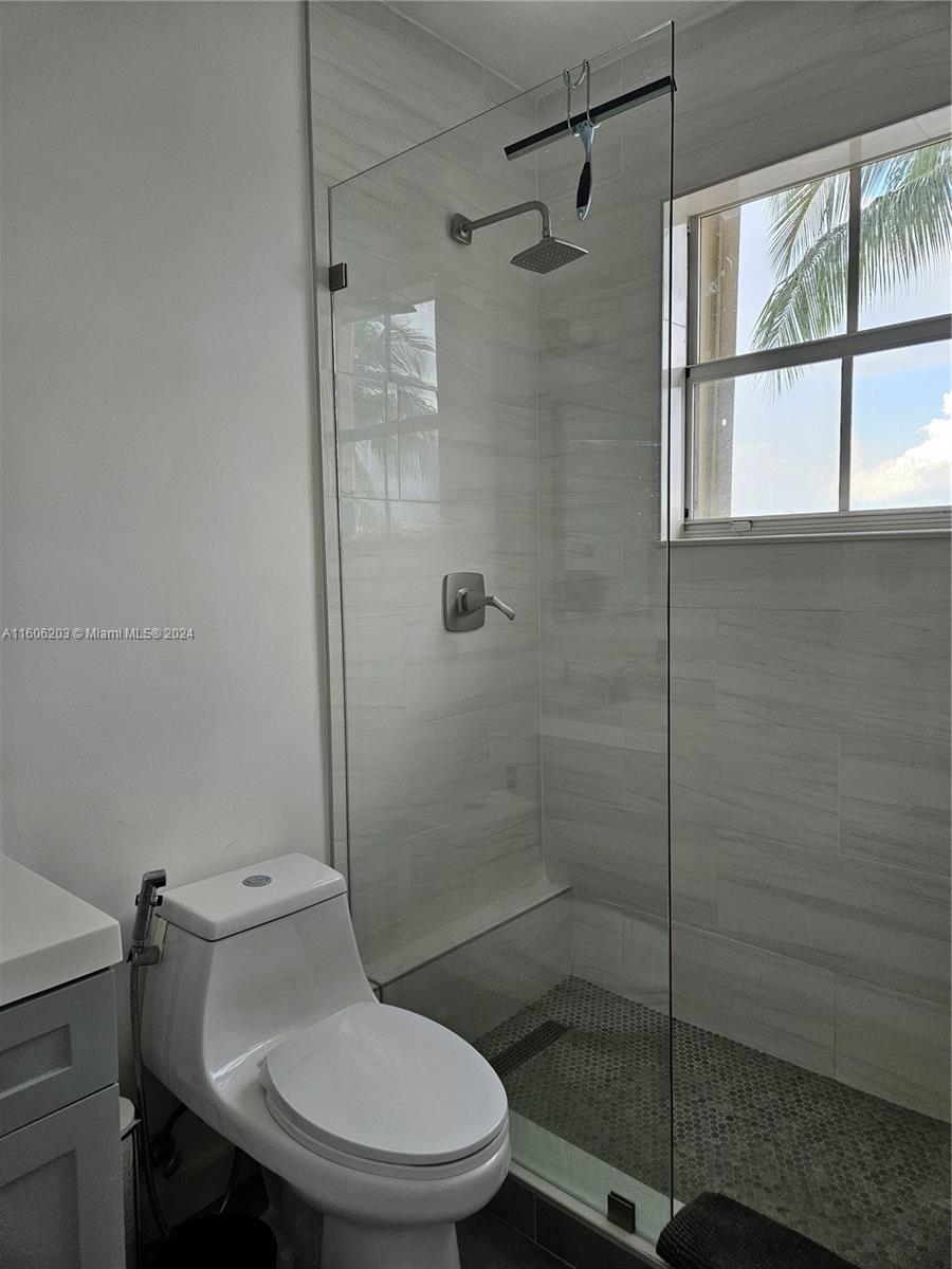 THE GATES AT DORAL ISLES - Residential Lease