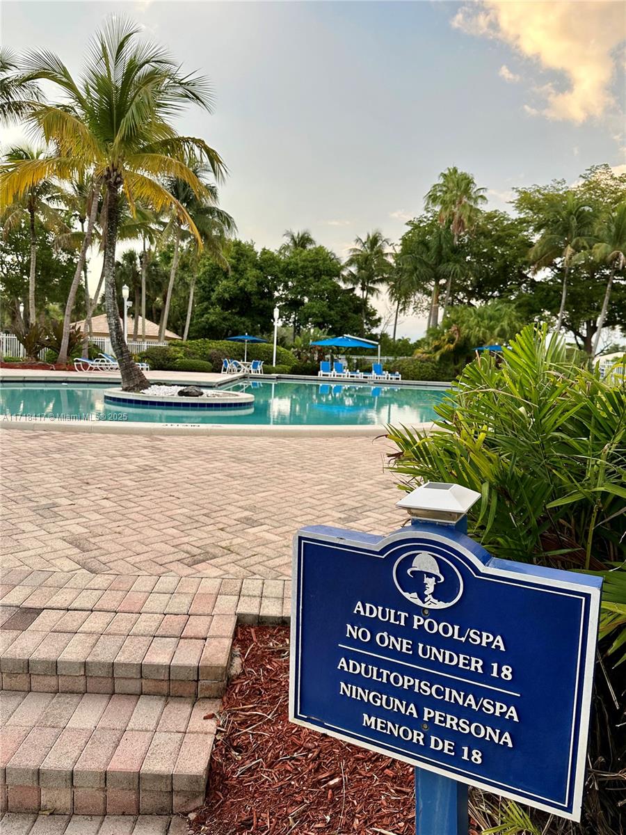 PEMBROKE ISLES 1 - Residential